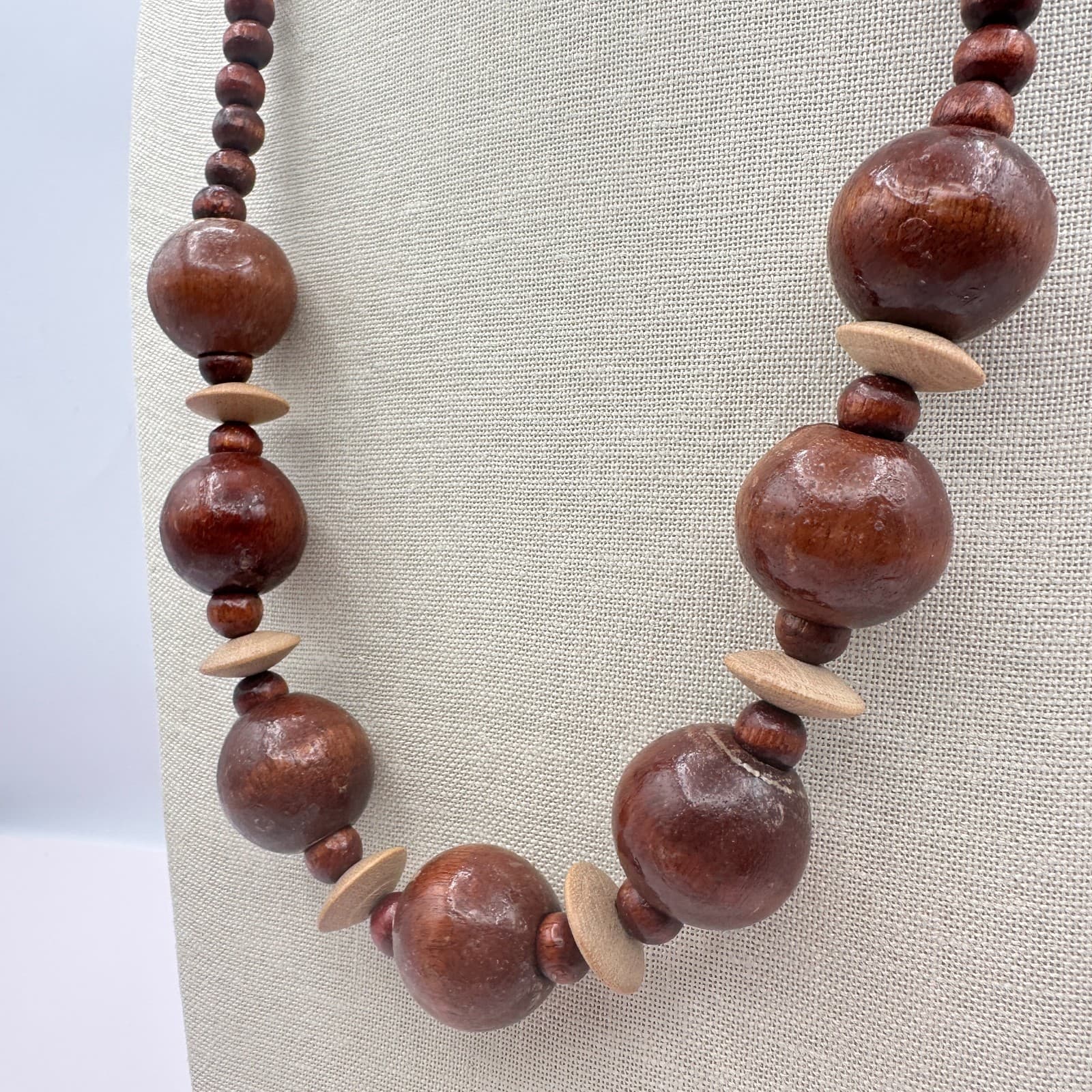 Vintage 90s Chunky Wood Round Beads Necklace Brown Statement Graduated Jewelry - Thumbnail 7
