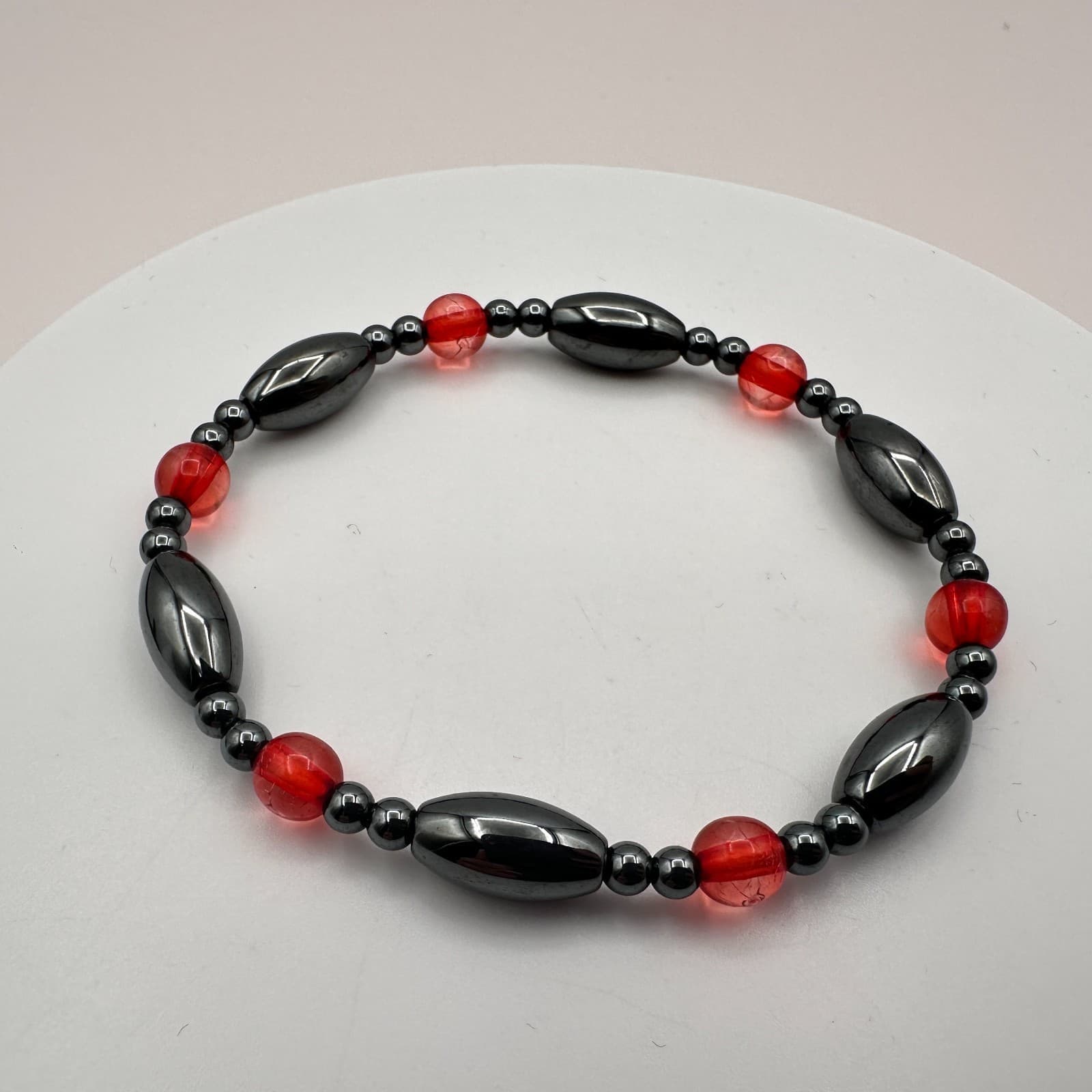 Vintage 90s Hematite Red Glass Bead Stretch Bracelet Classic Fashion Jewelry - Thumbnail 3
