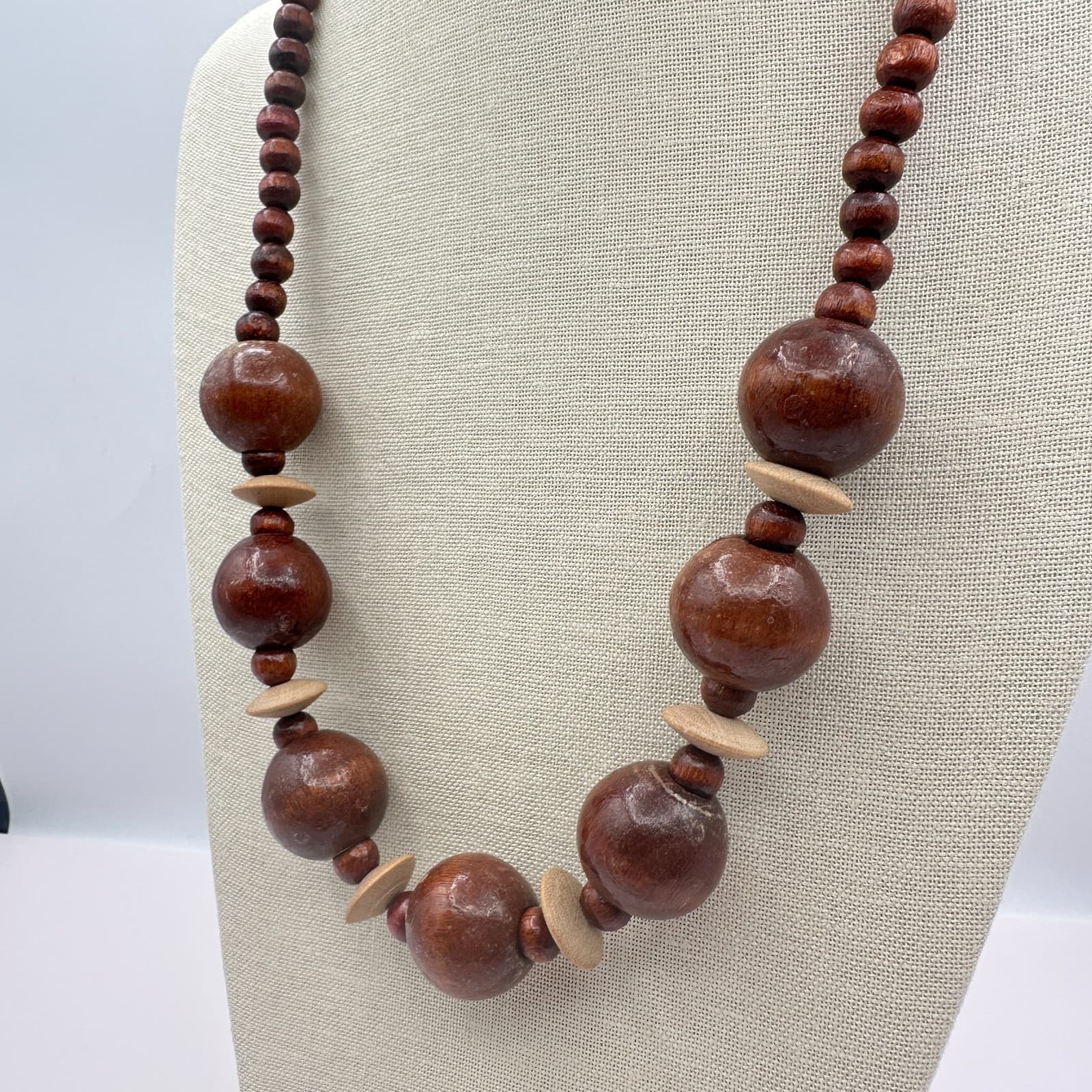 Vintage 90s Chunky Wood Round Beads Necklace Brown Statement Graduated Jewelry - Thumbnail 8