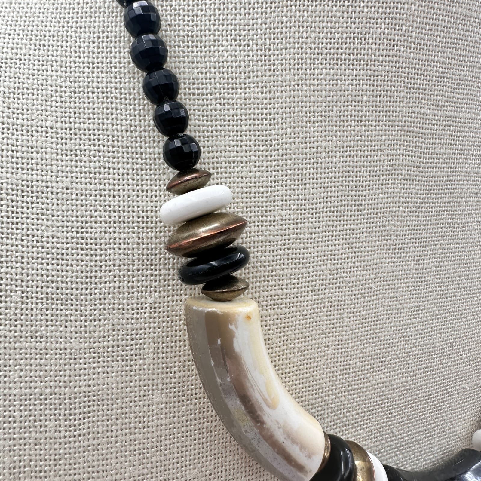 Vintage 90s Tribal Choker Necklace Bead Bone Black White Brown Statement Jewelry - Thumbnail 5