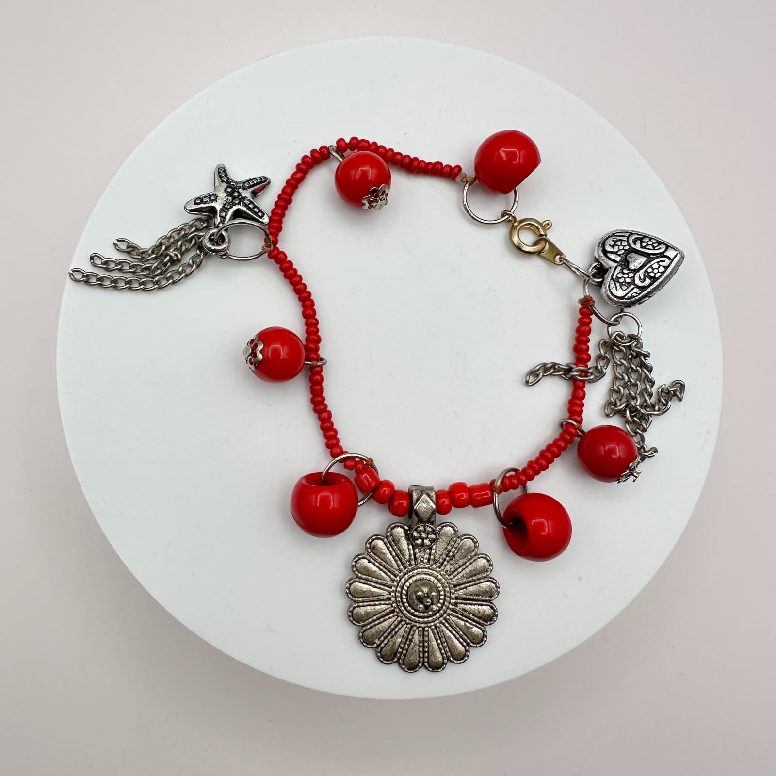 Vintage 90s Seed Beaded Silver Tone Flower Starfish Heart Charm Bracelet Jewelry - Thumbnail 2