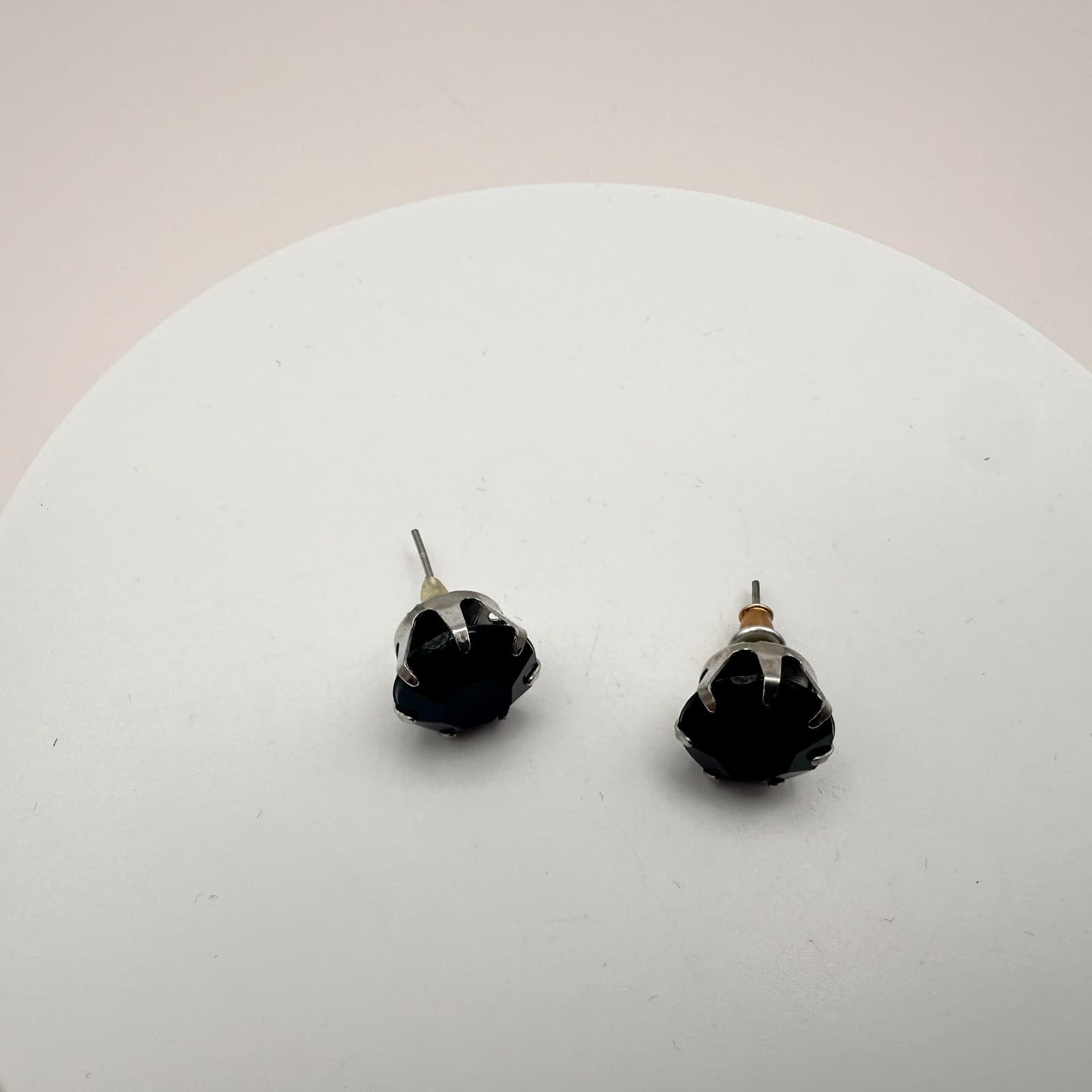 Vintage Y2K Silver Tone Round Black Rhinestone Stud Earrings Women's Jewelry - Thumbnail 2