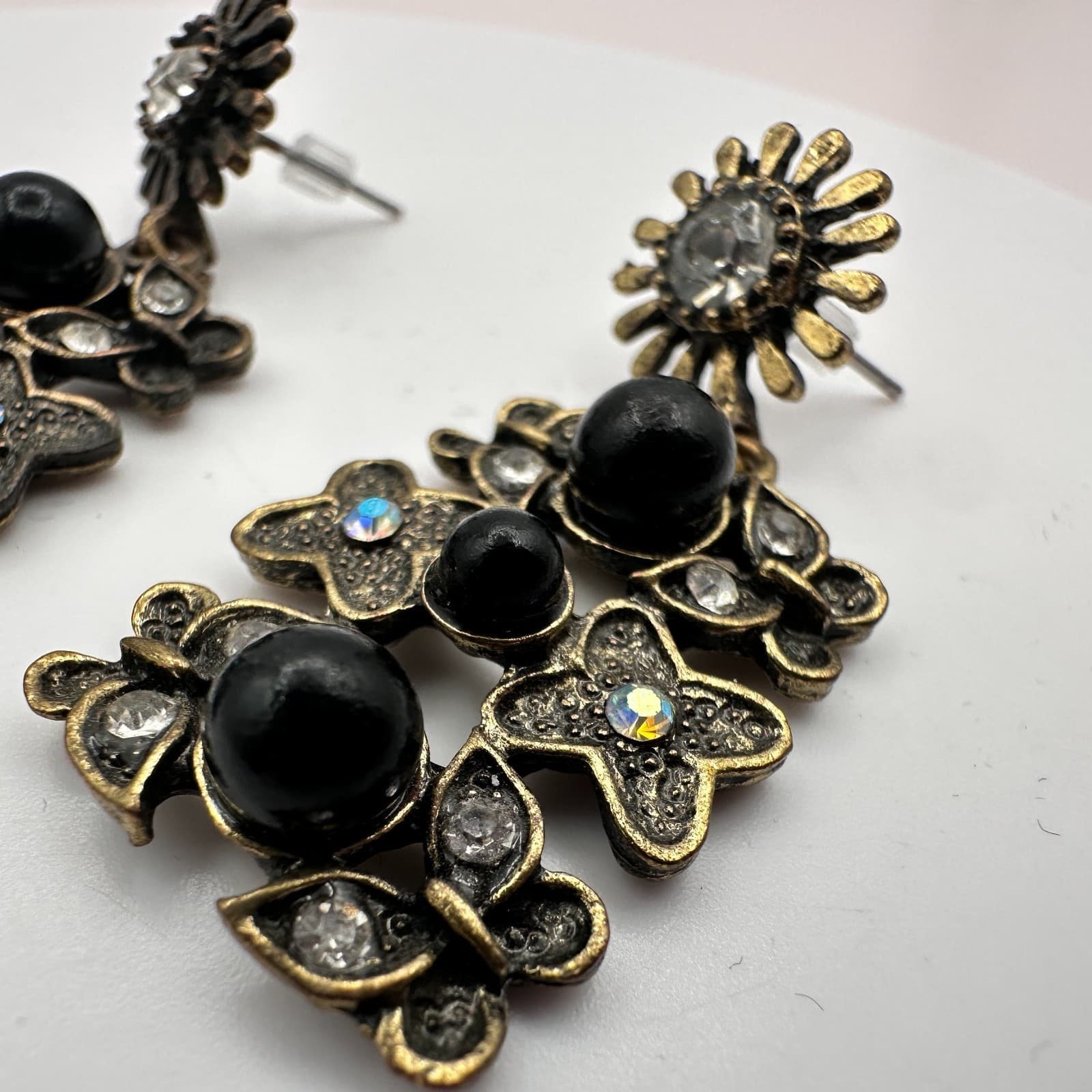 Vintage 90s Butterfly Dangle Earrings Black Beads Rhinestone Gold Tone Statement - Thumbnail 5