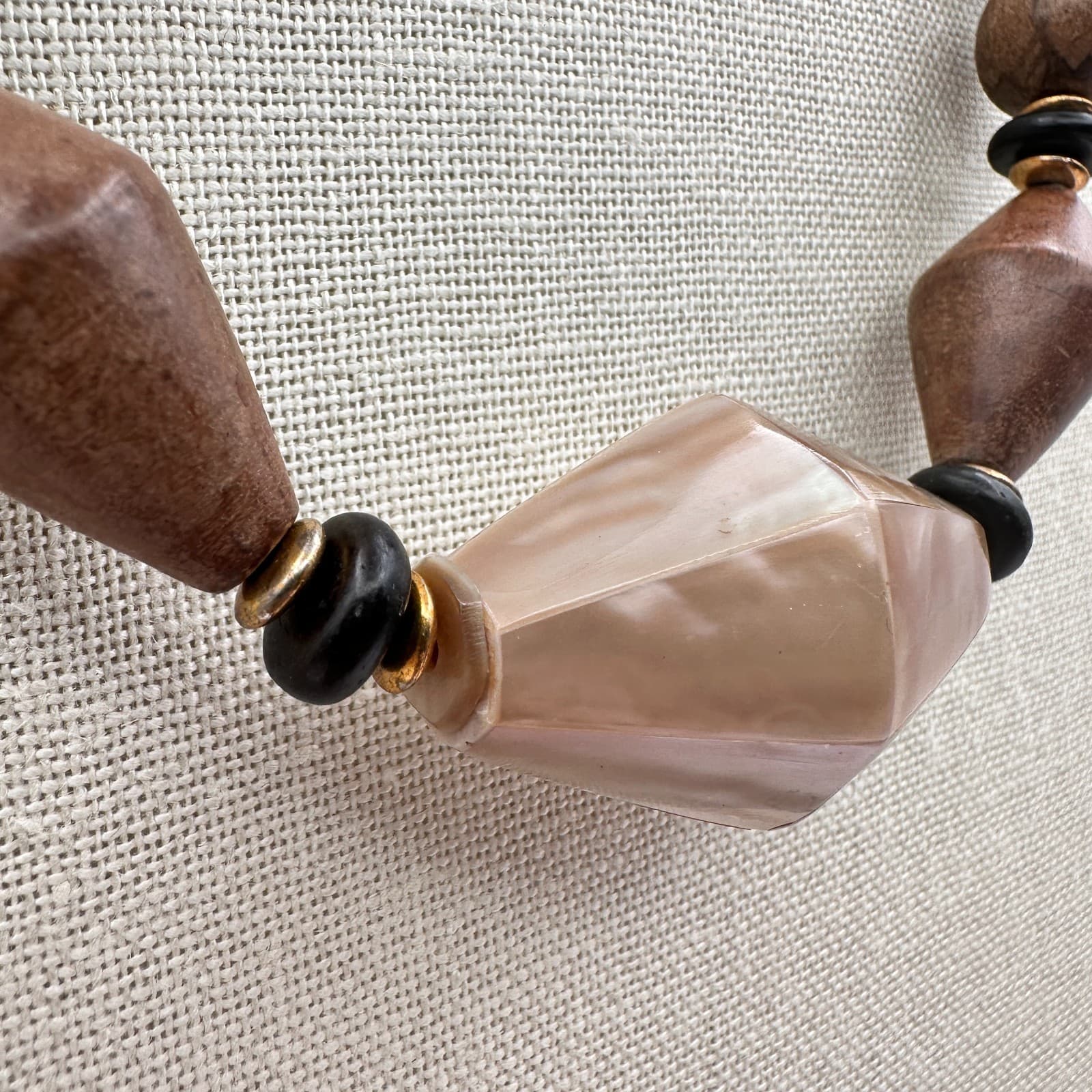 Vintage 80s Wood Bead Necklace Geometric Pendant Brown Black Gold Tone Jewelry - Thumbnail 4