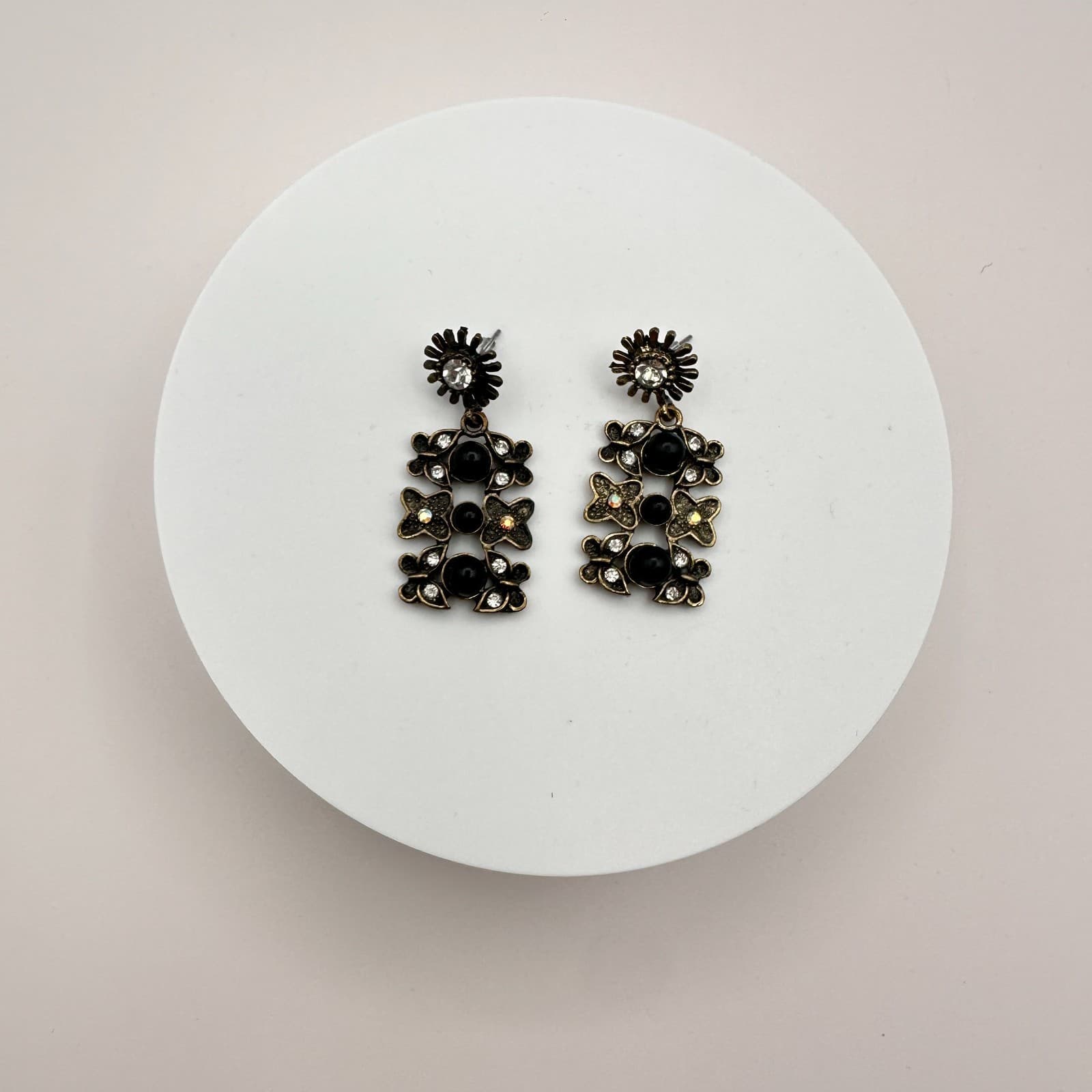 Vintage 90s Butterfly Dangle Earrings Black Beads Rhinestone Gold Tone Statement - Thumbnail 3