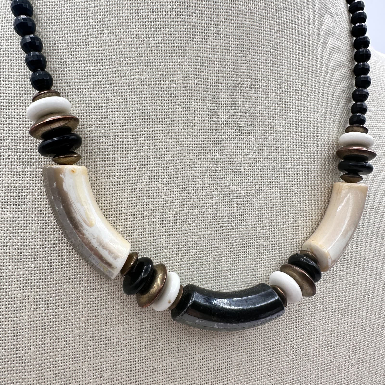 Vintage 90s Tribal Choker Necklace Bead Bone Black White Brown Statement Jewelry - Thumbnail 4