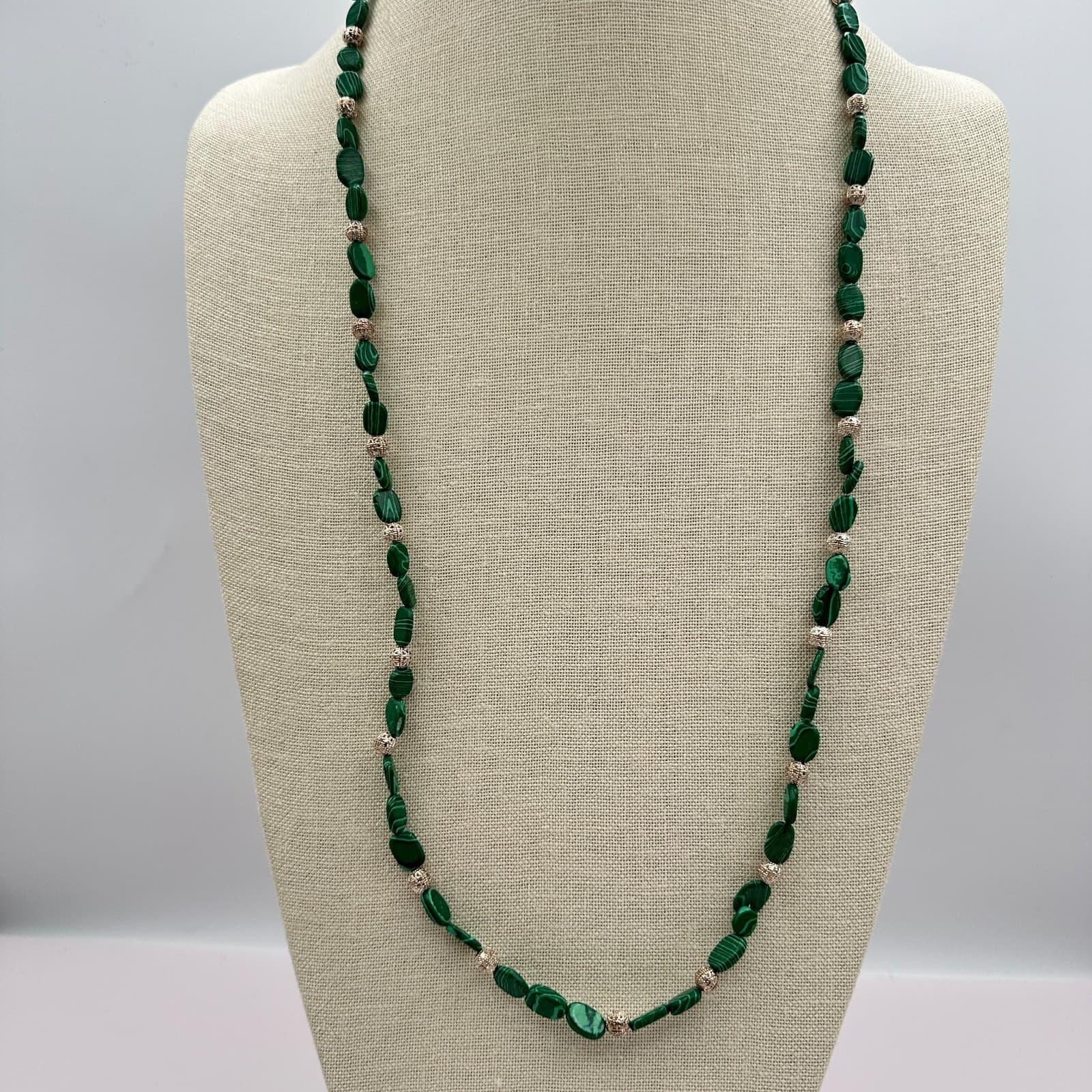 Vintage 90s Green Malachite Beaded Necklace Earrings Set Women's Classic Jewelry - Thumbnail 8