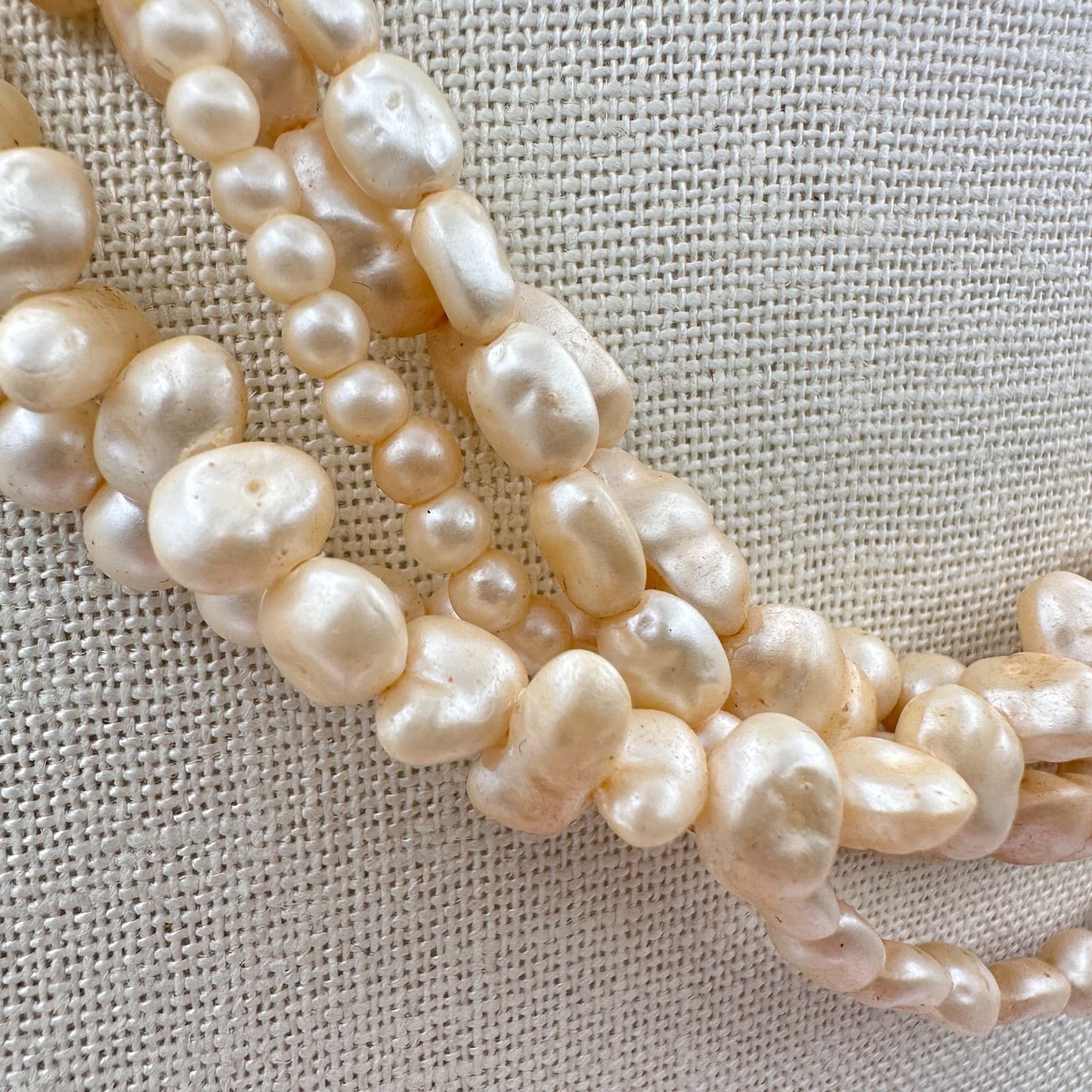 Vintage 80s Multi-Strand Faux Pearl Beaded Necklace Womne's Classic Jewelry - Thumbnail 3