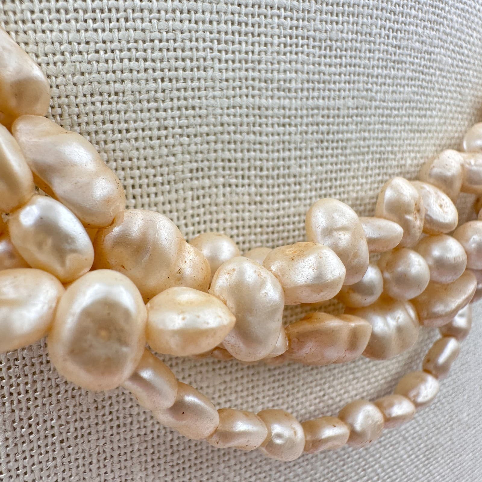 Vintage 80s Multi-Strand Faux Pearl Beaded Necklace Womne's Classic Jewelry - Thumbnail 4