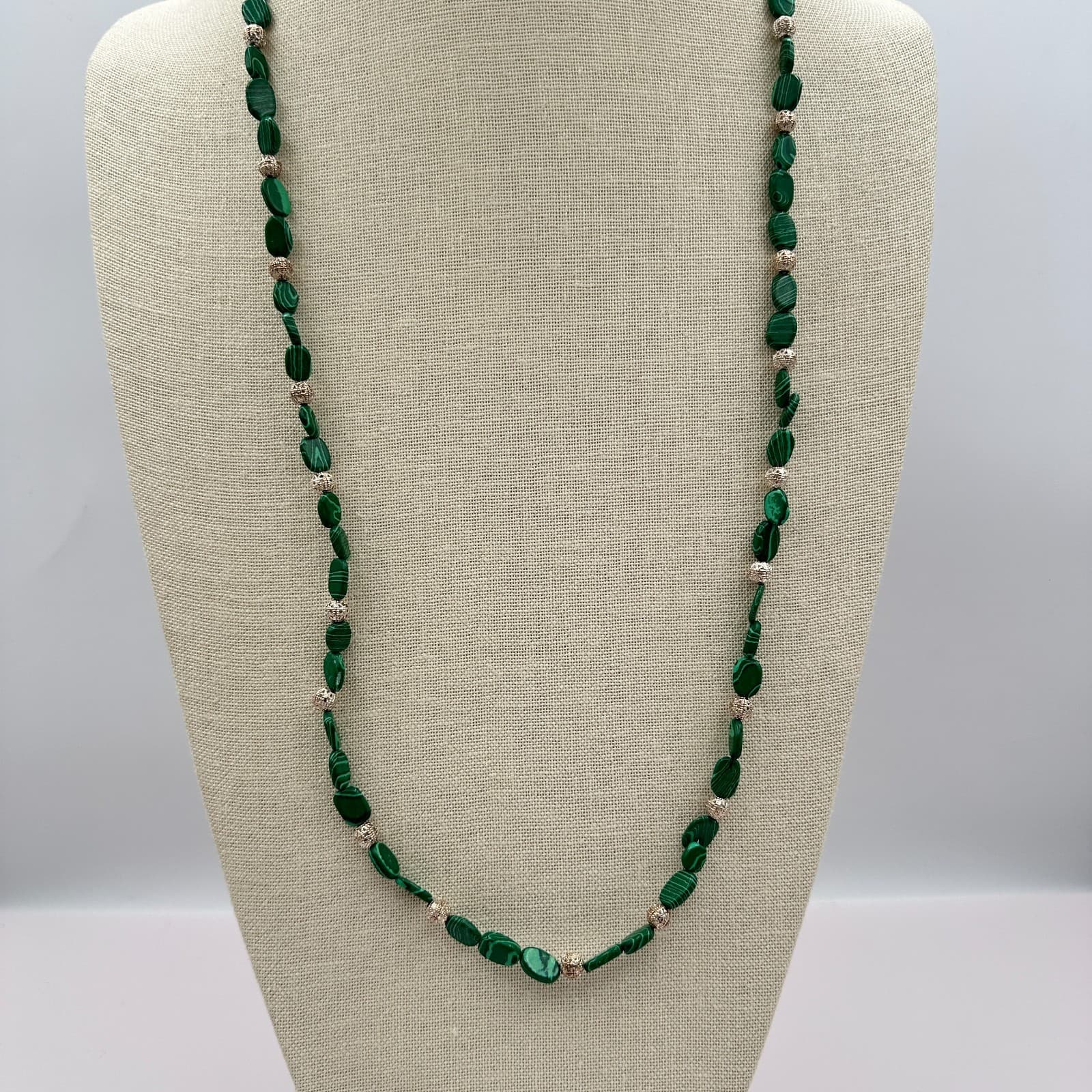 Vintage 90s Green Malachite Beaded Necklace Earrings Set Women's Classic Jewelry - Thumbnail 2