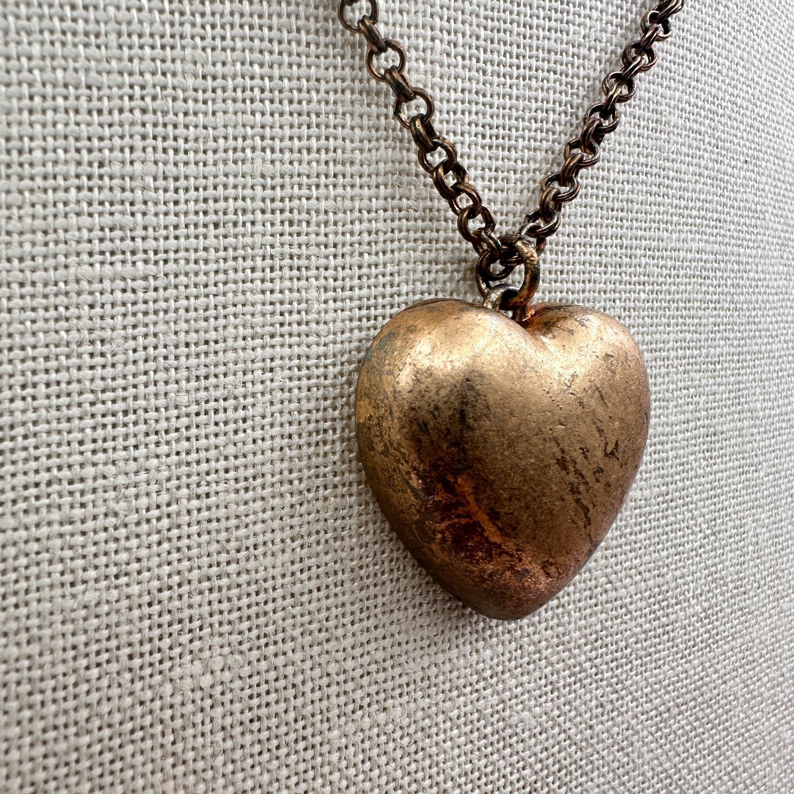 Vintage 80s Copper Tone Puffy Heart Pendant Necklace Women's Classic Jewelry - Thumbnail 3