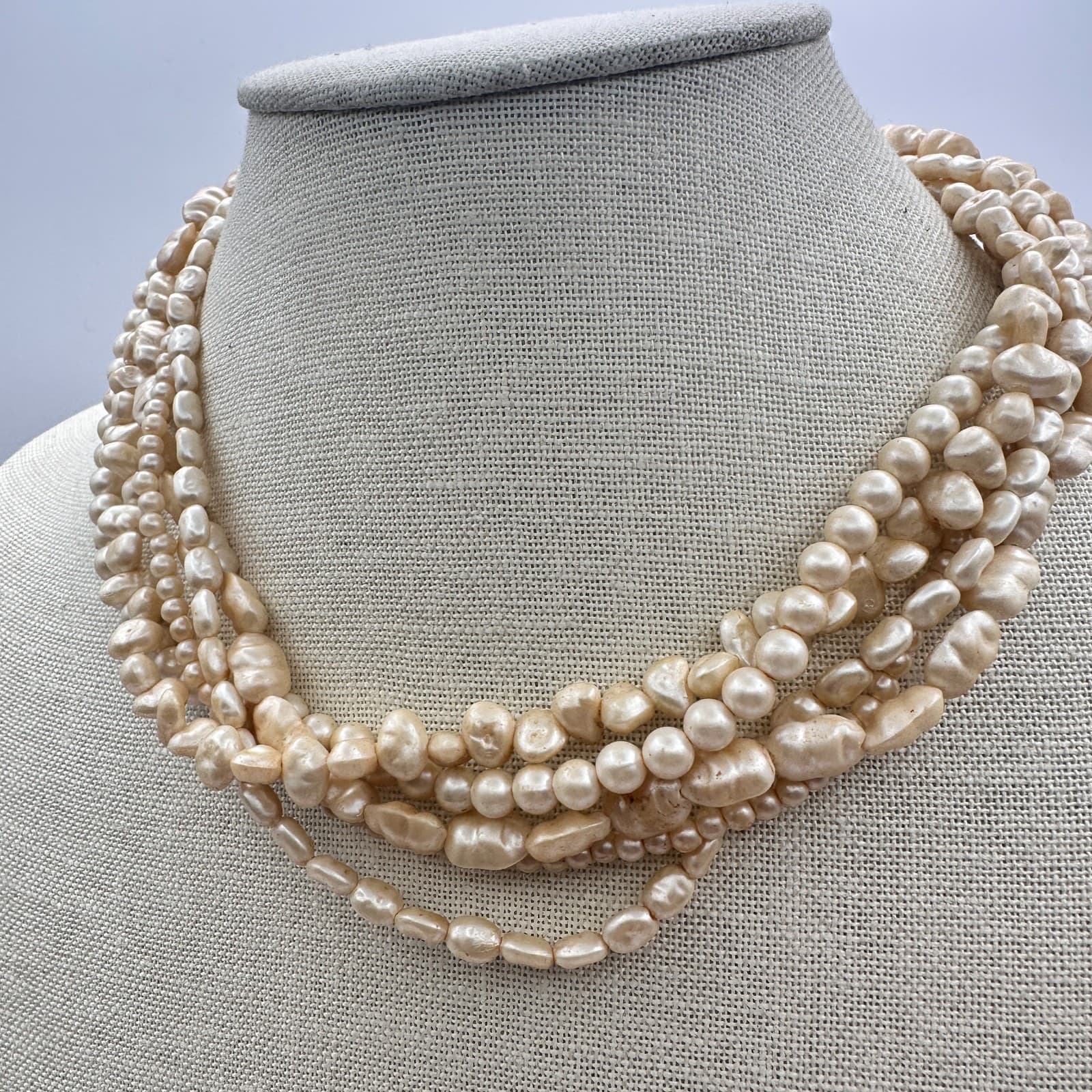 Vintage 80s Multi-Strand Faux Pearl Beaded Necklace Womne's Classic Jewelry - Thumbnail 6