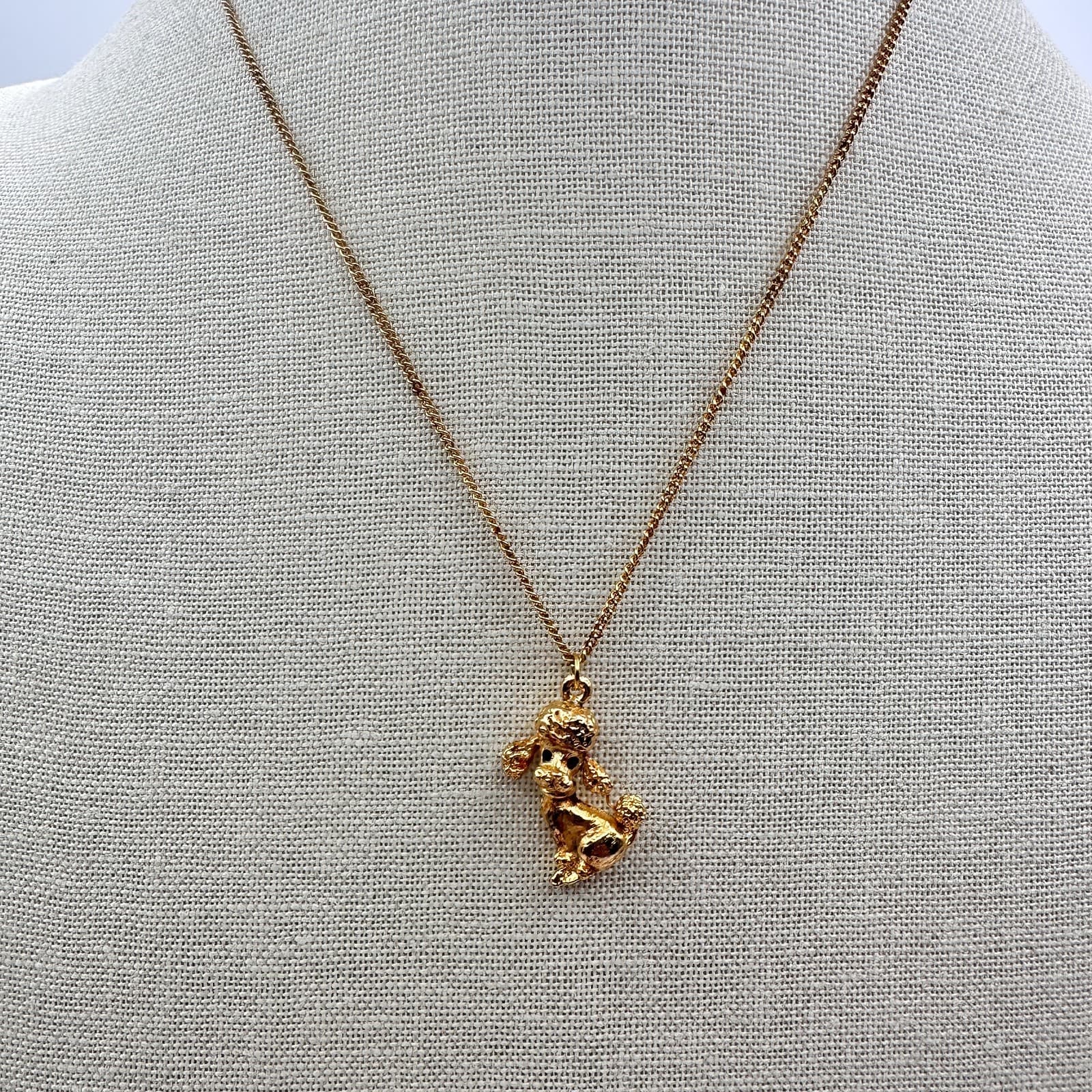 Vintage 90s Gold Tone Textured Poodle Pendant Necklace Women's Classic Jewelry - Thumbnail 7