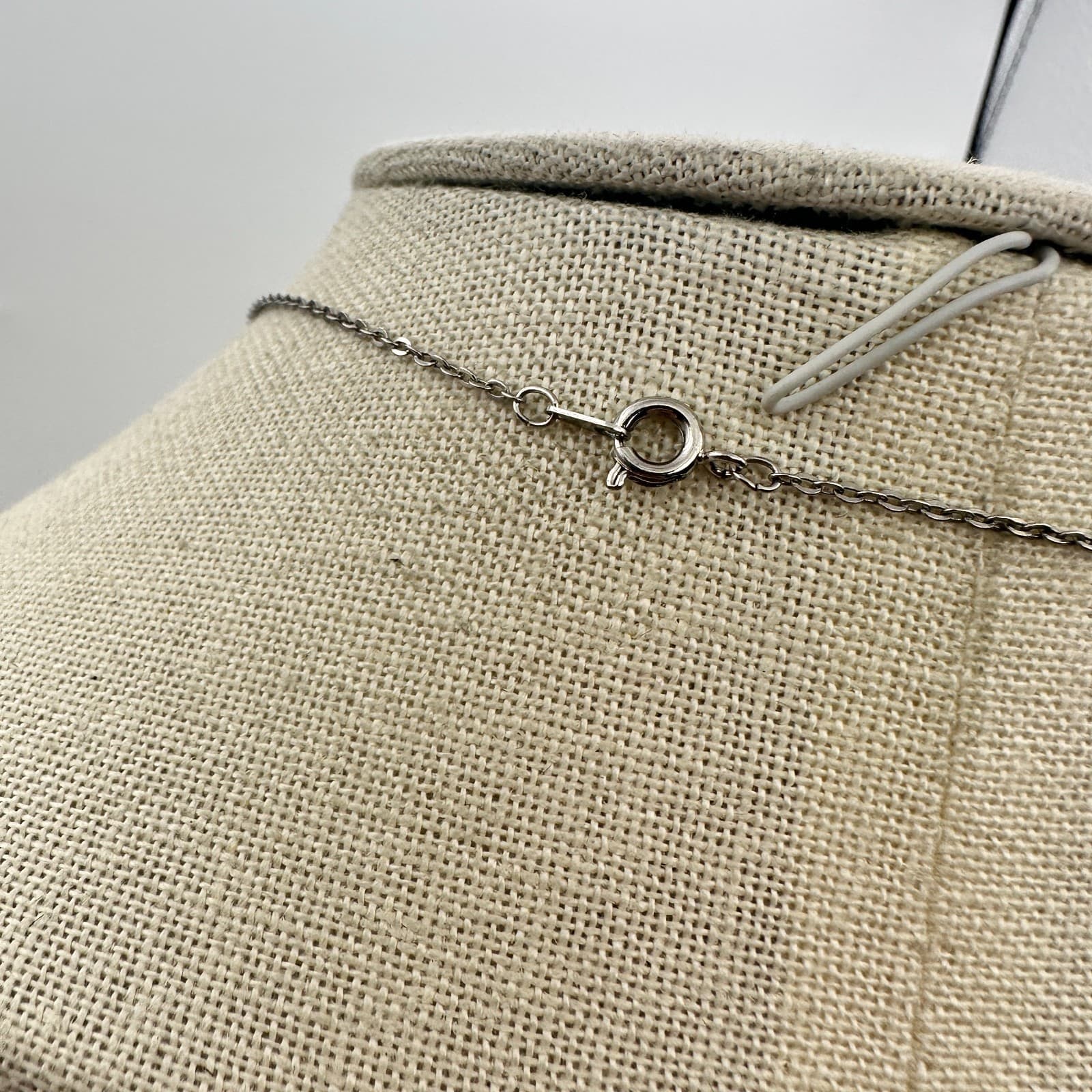 Vintage Y2K Silver Tone Rhinestone Rectangle Pendant Necklace Women's Jewelry - Thumbnail 8