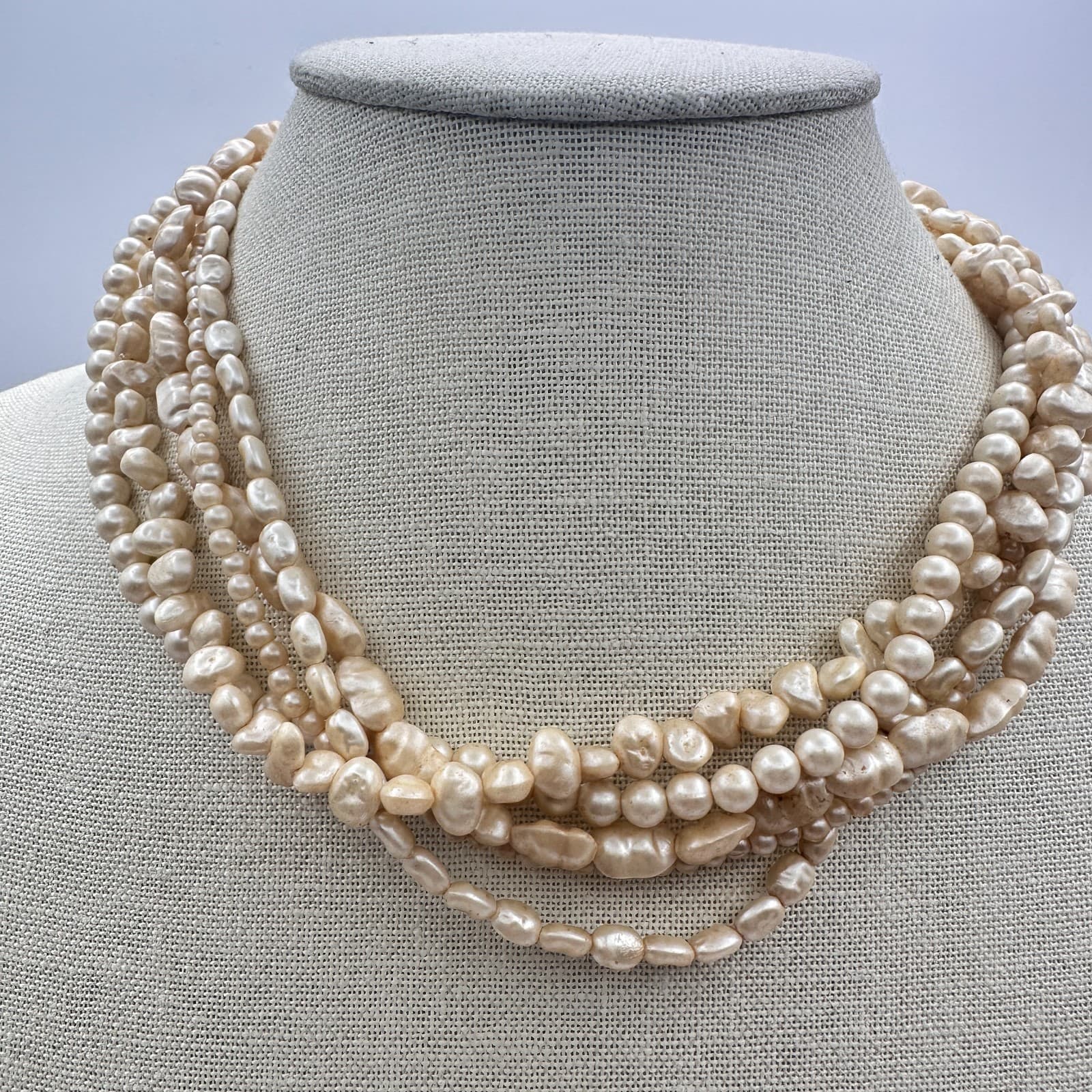 Vintage 80s Multi-Strand Faux Pearl Beaded Necklace Womne's Classic Jewelry - Thumbnail 5