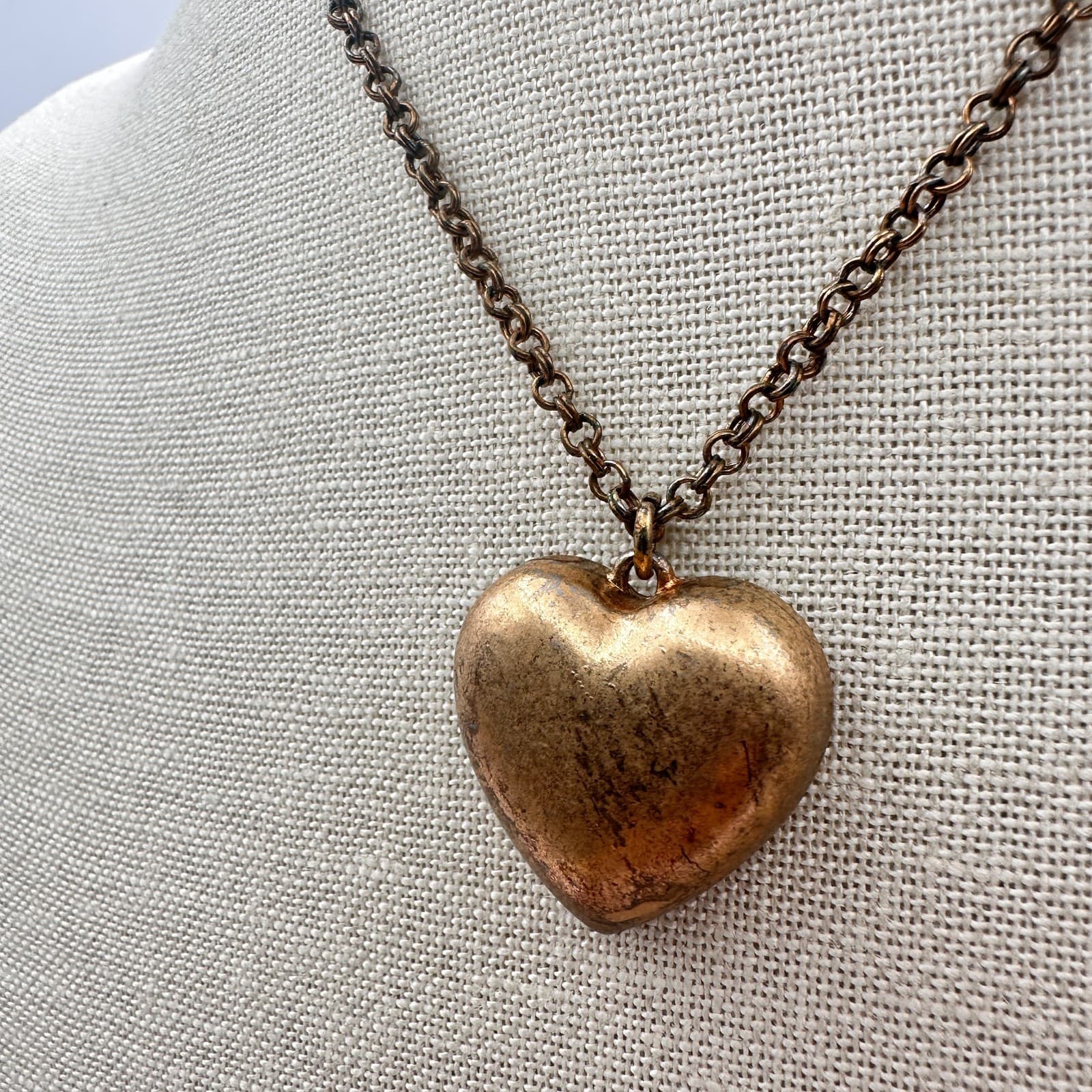 Vintage 80s Copper Tone Puffy Heart Pendant Necklace Women's Classic Jewelry - Thumbnail 4
