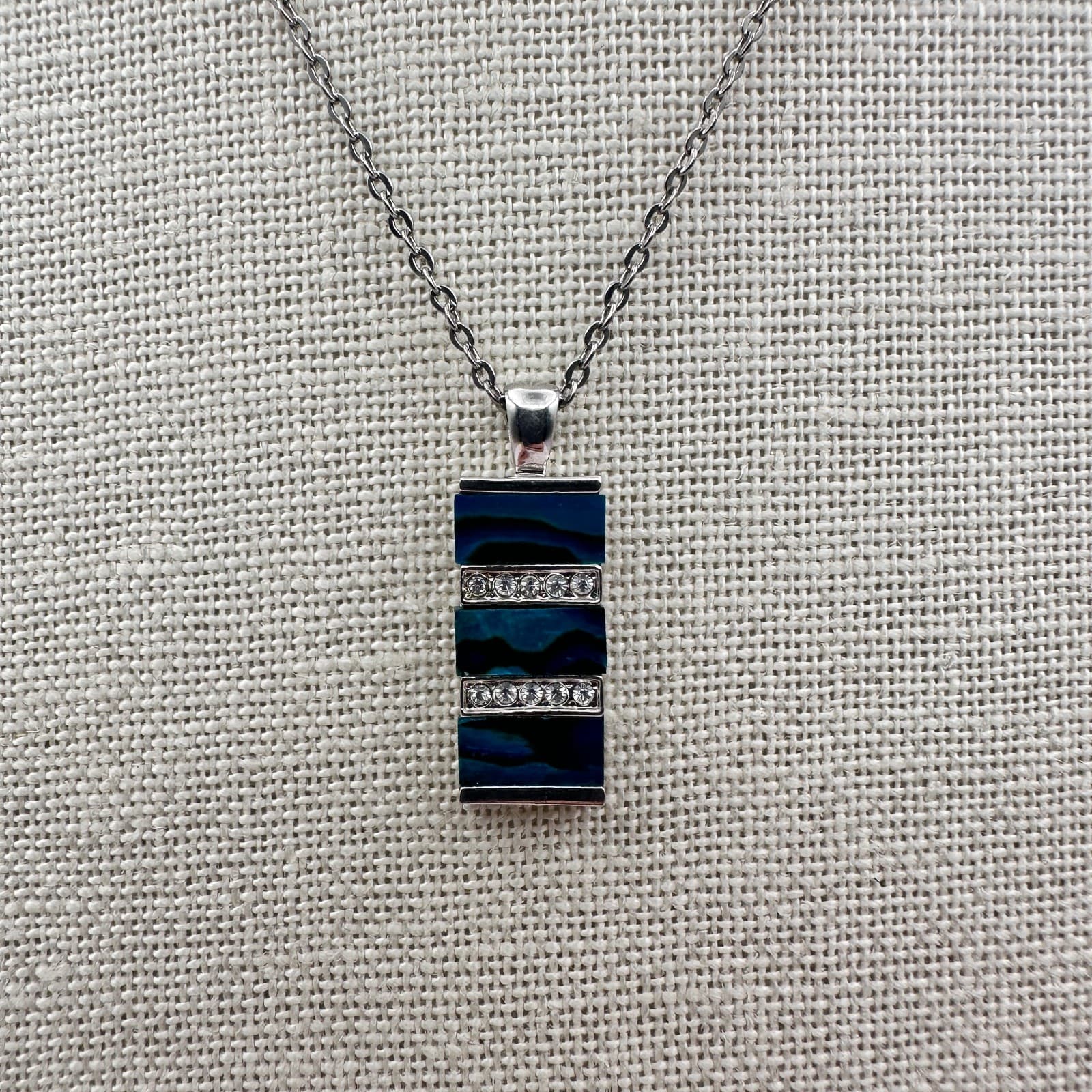 Vintage Y2K Silver Tone Rhinestone Rectangle Pendant Necklace Women's Jewelry - Thumbnail 3