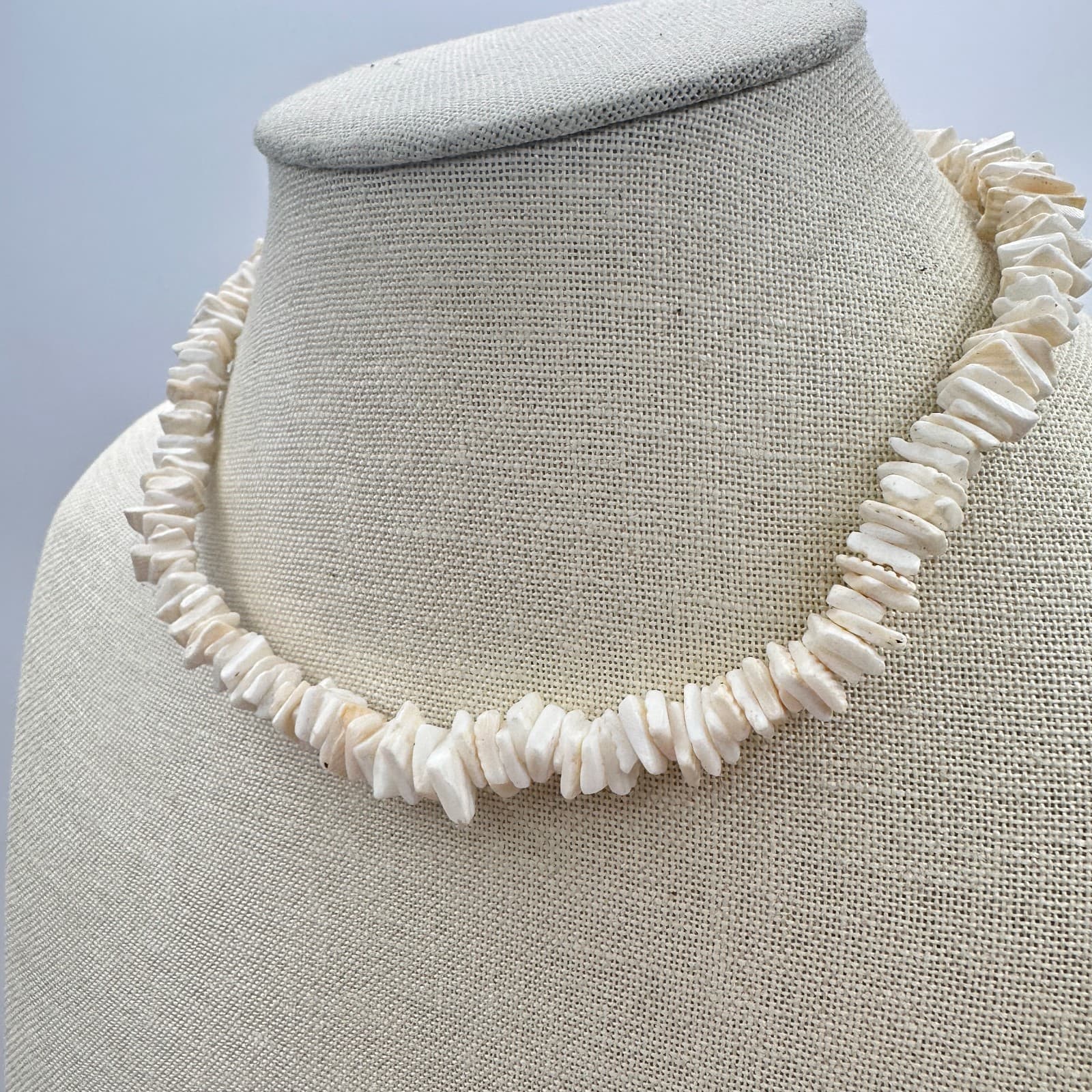 Vintage Y2K White Puka Shell Chip Choker Necklace Women's Classic Jewelry - Thumbnail 6