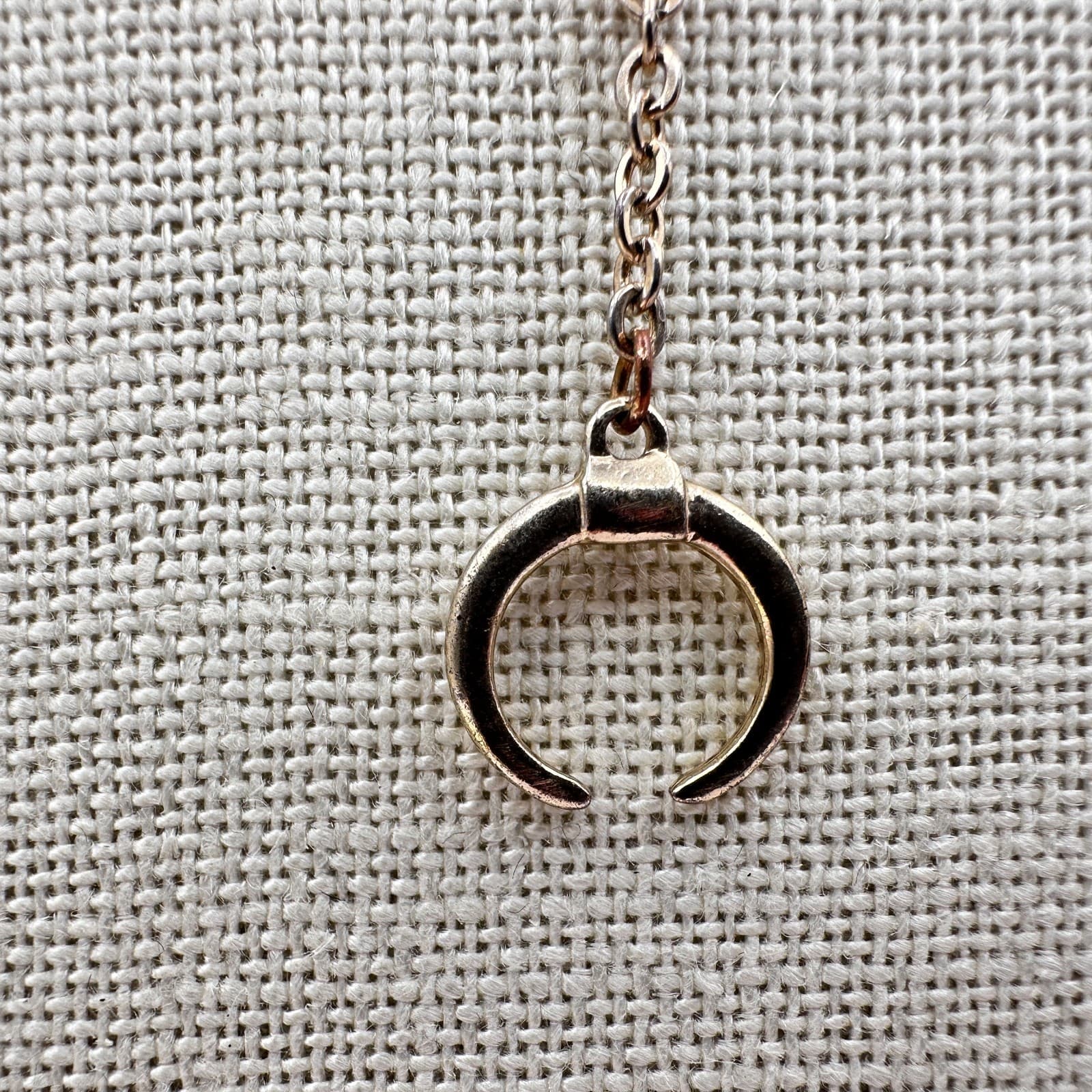 Vintage 90s Rose Gold tone Necklace Layering Chain Moon Pendant Lariat Jewelry - Thumbnail 8