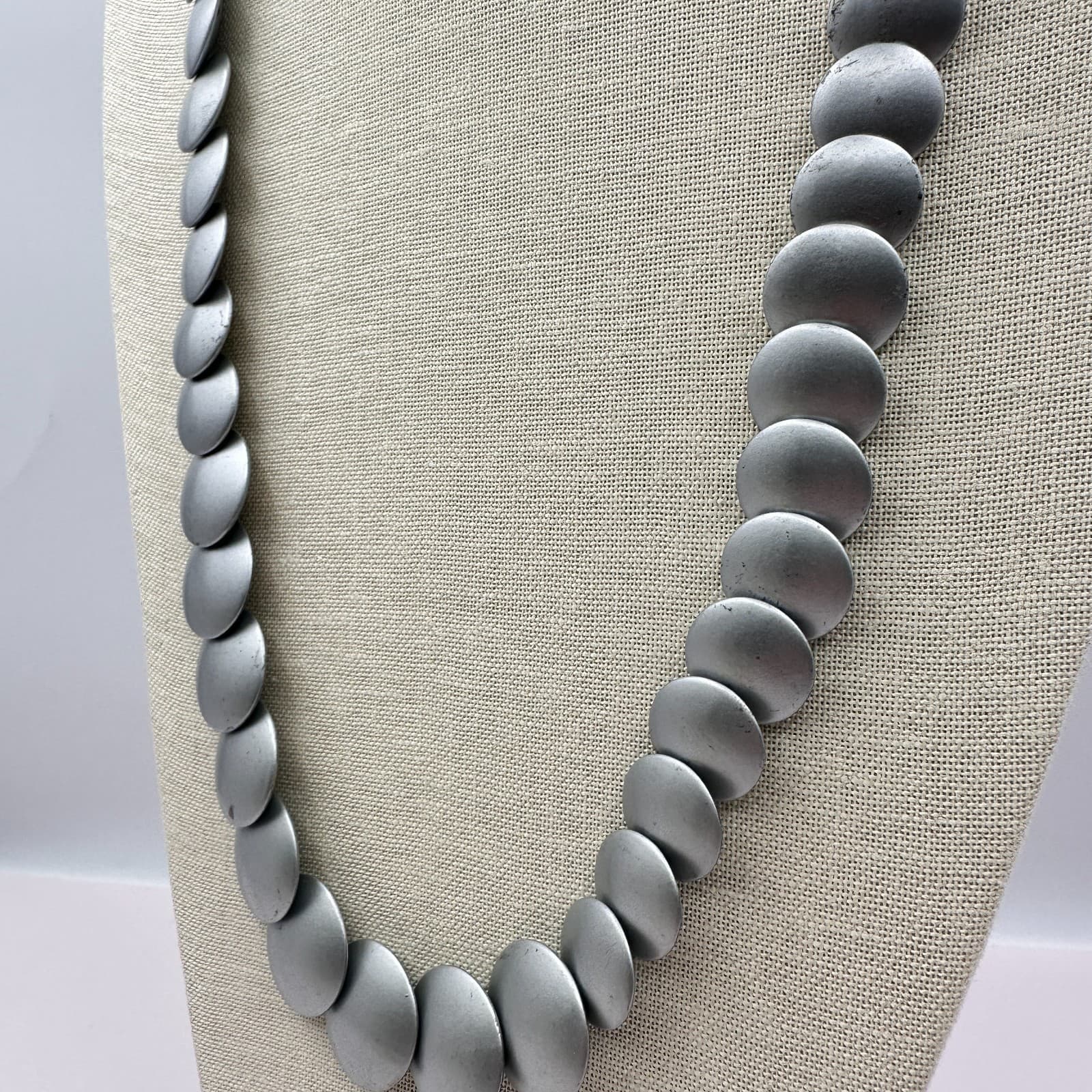 Vintage 80s Modernist Matte Silver Tone Overlapping Statement Necklace Jewelry - Thumbnail 7