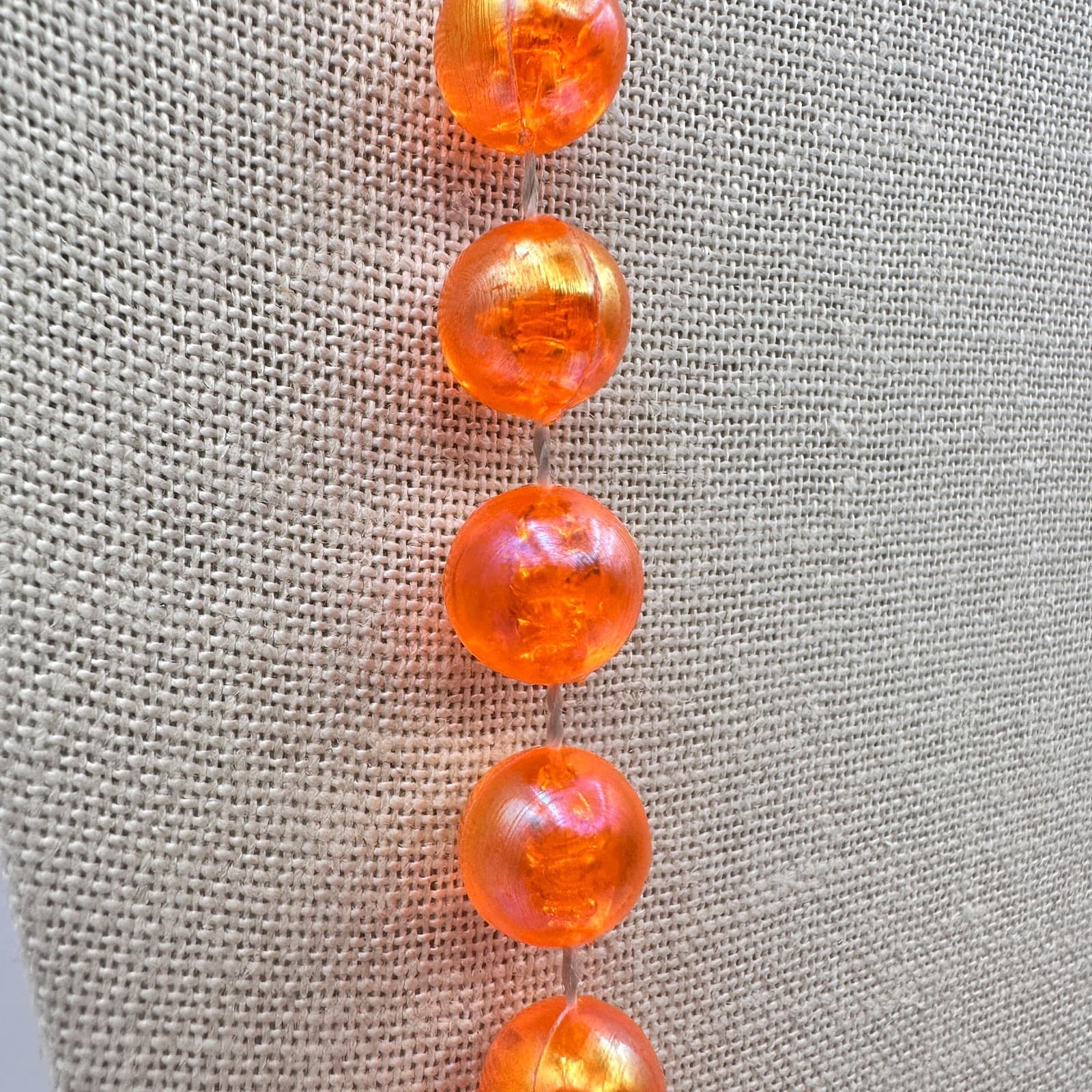 Vintage 80s Orange Faceted Bead Necklace Sparkly Plastic Pearl Costume Jewelry - Thumbnail 4