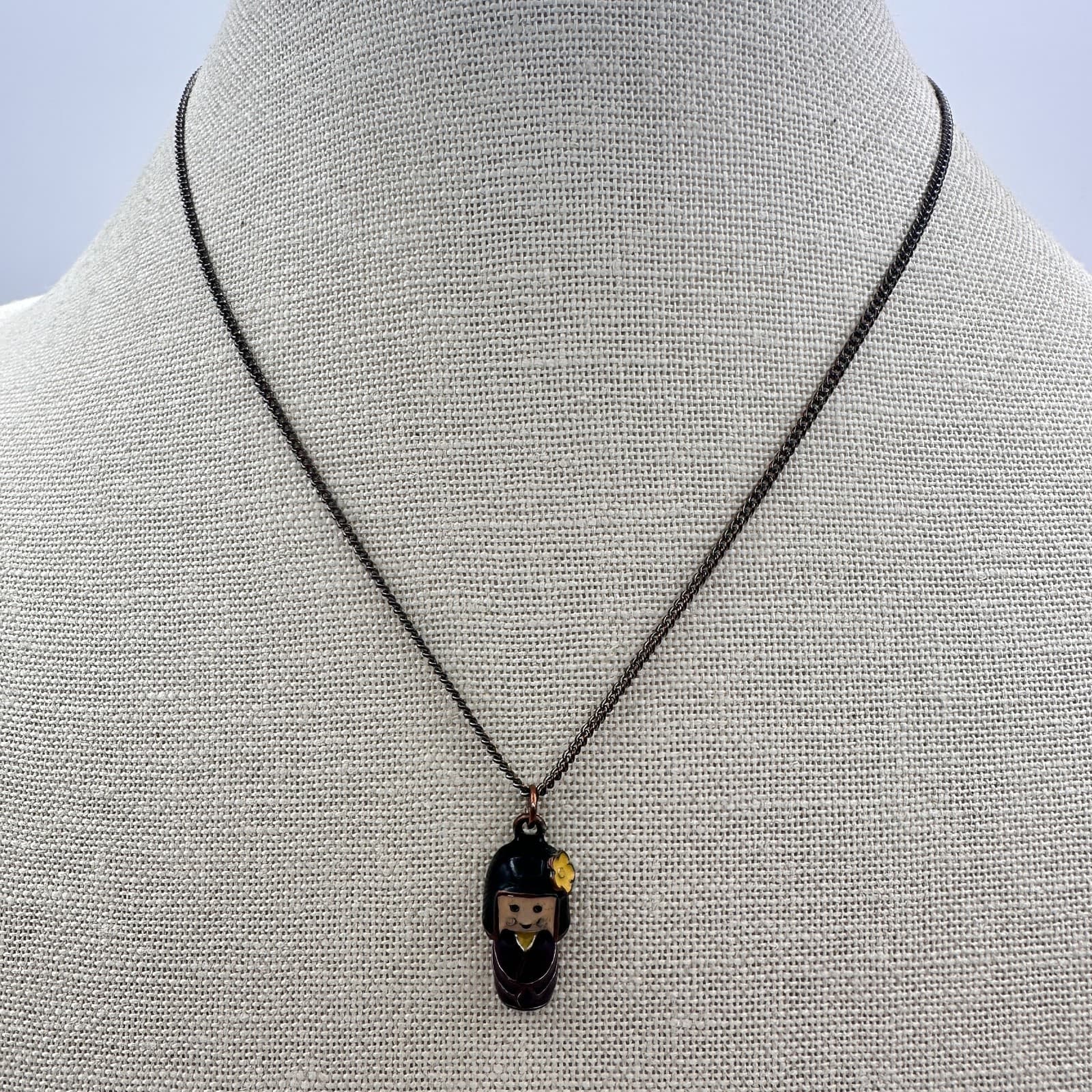 Vintage 90s Kokeshi Doll Japanese Kimono Enamel Pendant Necklace Women's Jewelry - Thumbnail 7
