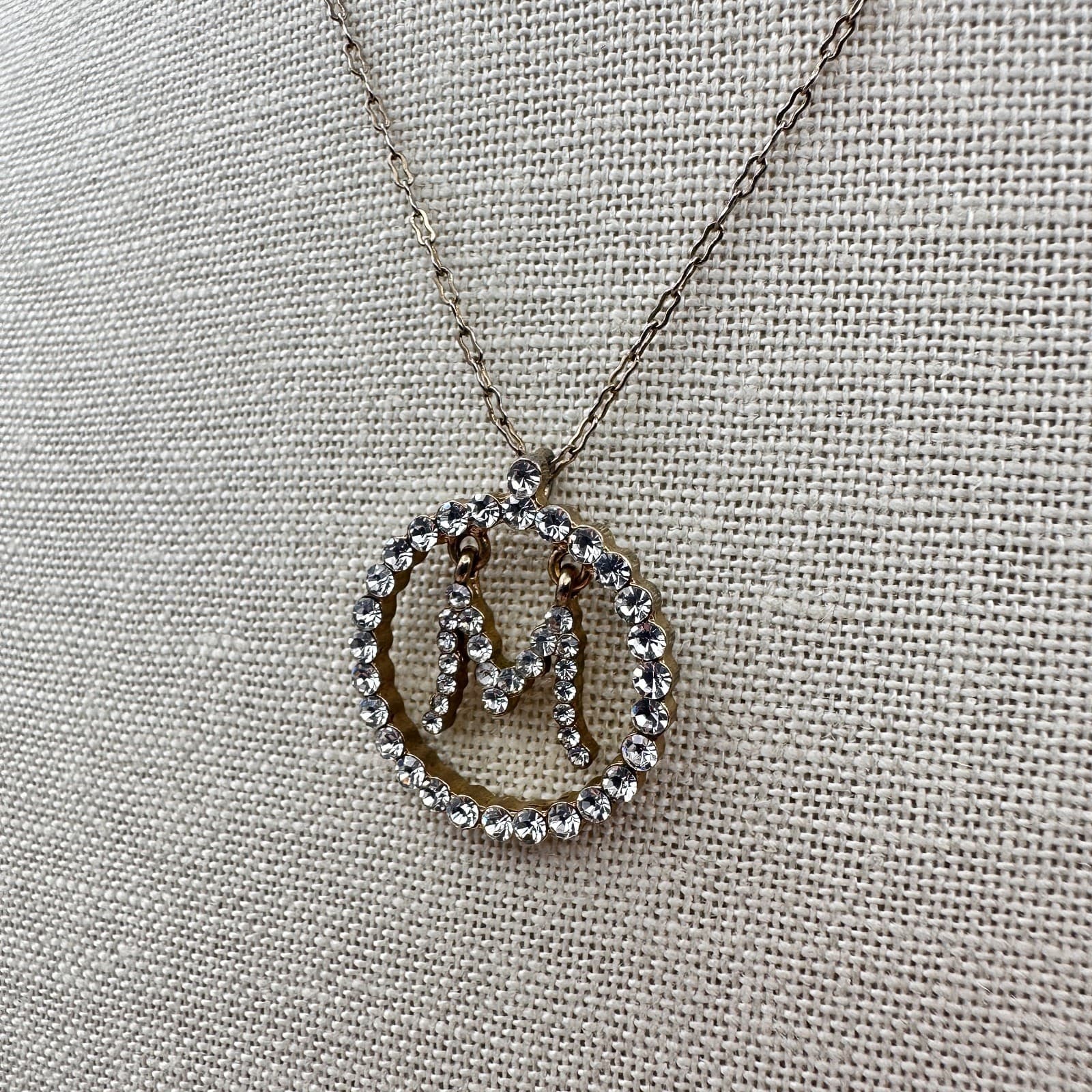 Vintage 90s Liz Claiborne Initial M Circle Pendant Necklace Gold Tone Rhinestone - Thumbnail 6
