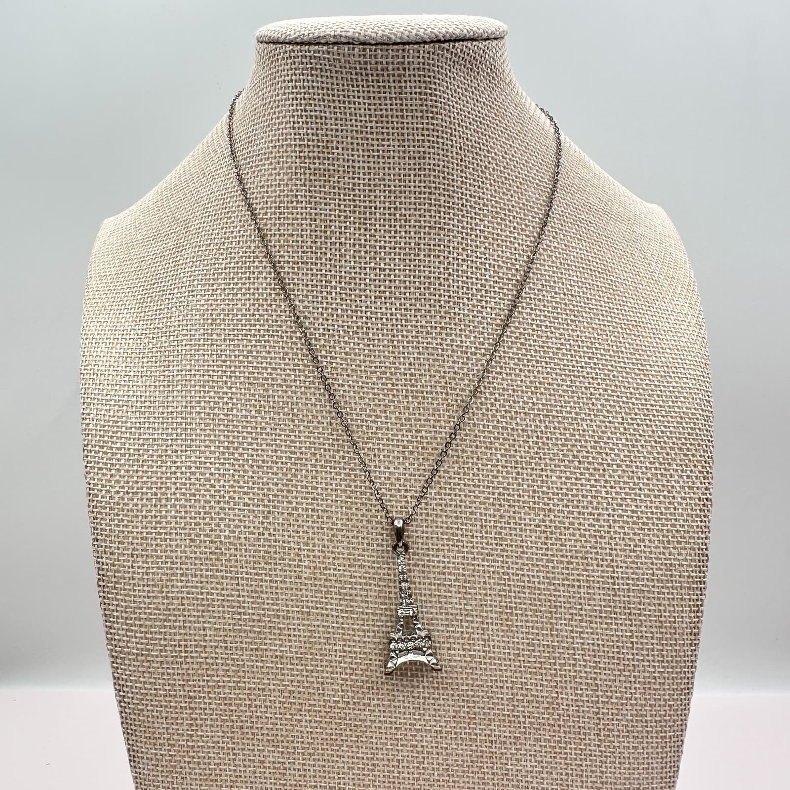 Vintage 90s Silver Tone Eiffel Tower Paris Charm Necklace Rhinestones Jewelry - Thumbnail 7