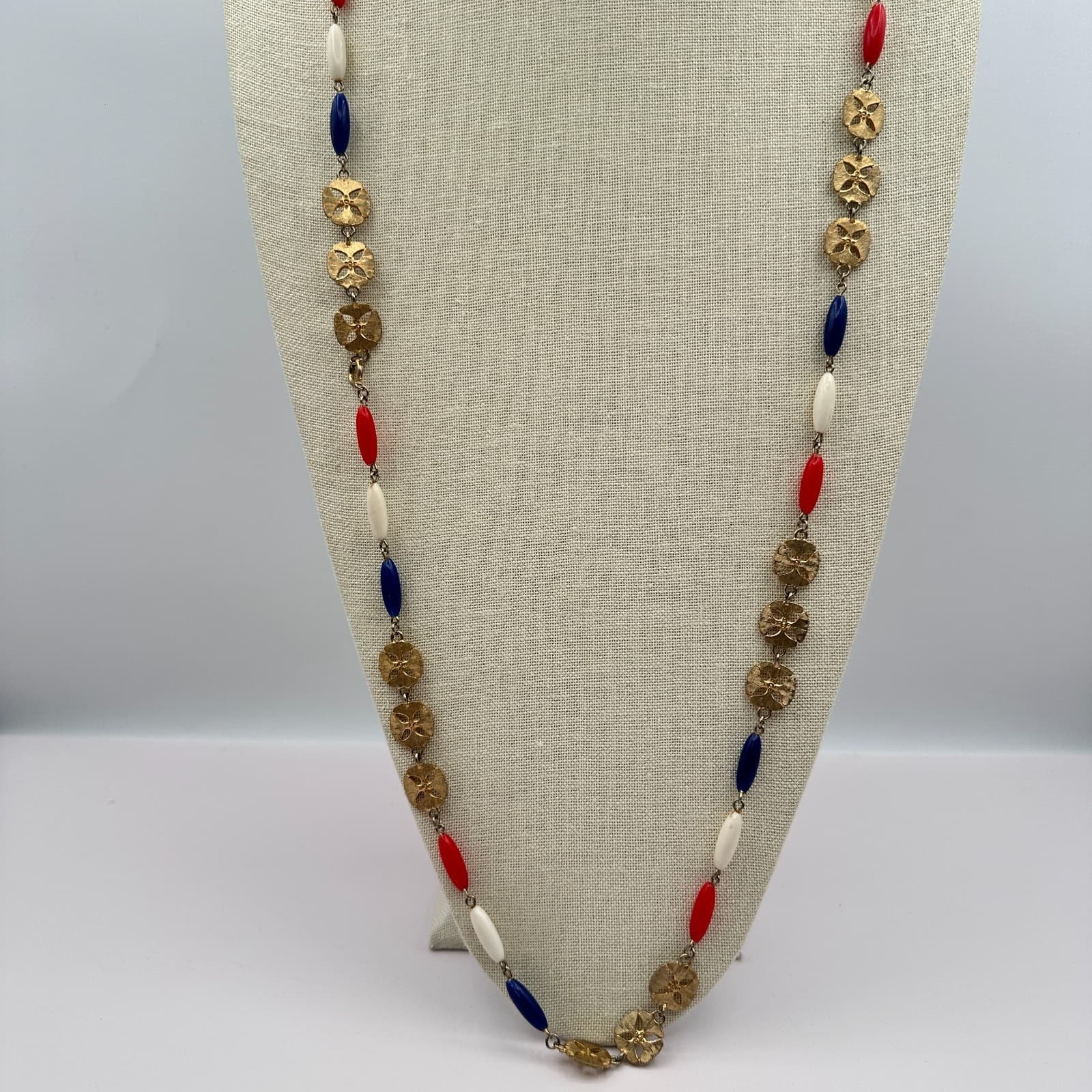 Vintage 80s Patriotic Red White Blue Beaded Gold Tone Necklace Classic Jewelry - Thumbnail 7