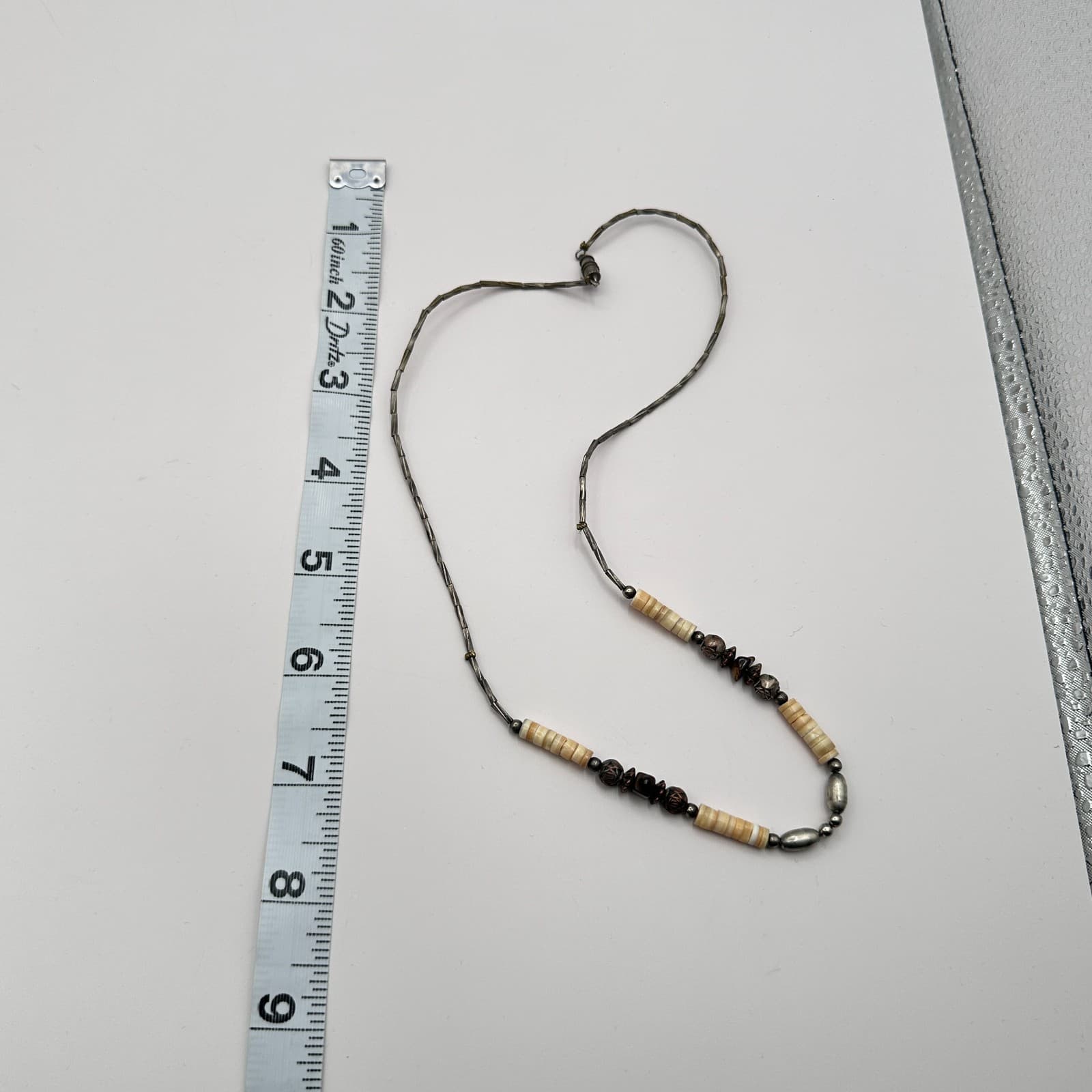 Vintage 90s Native American Silver Tone Heishe Tiger's Beads Necklace Jewelry - Thumbnail 8