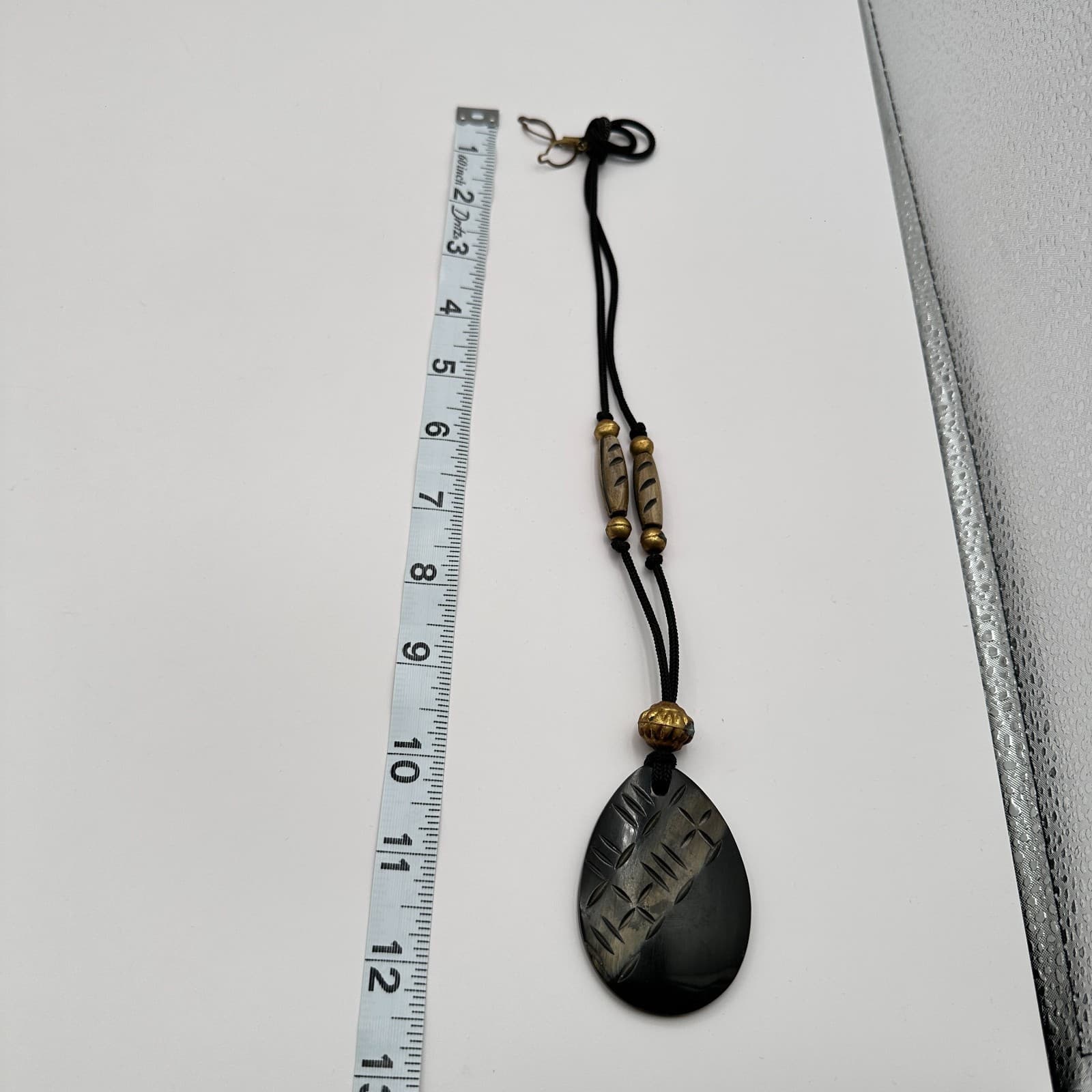 Vintage 90s Gold Tone Carved Horn Beaded Teardrop Pendant Necklace Jewelry - Thumbnail 5