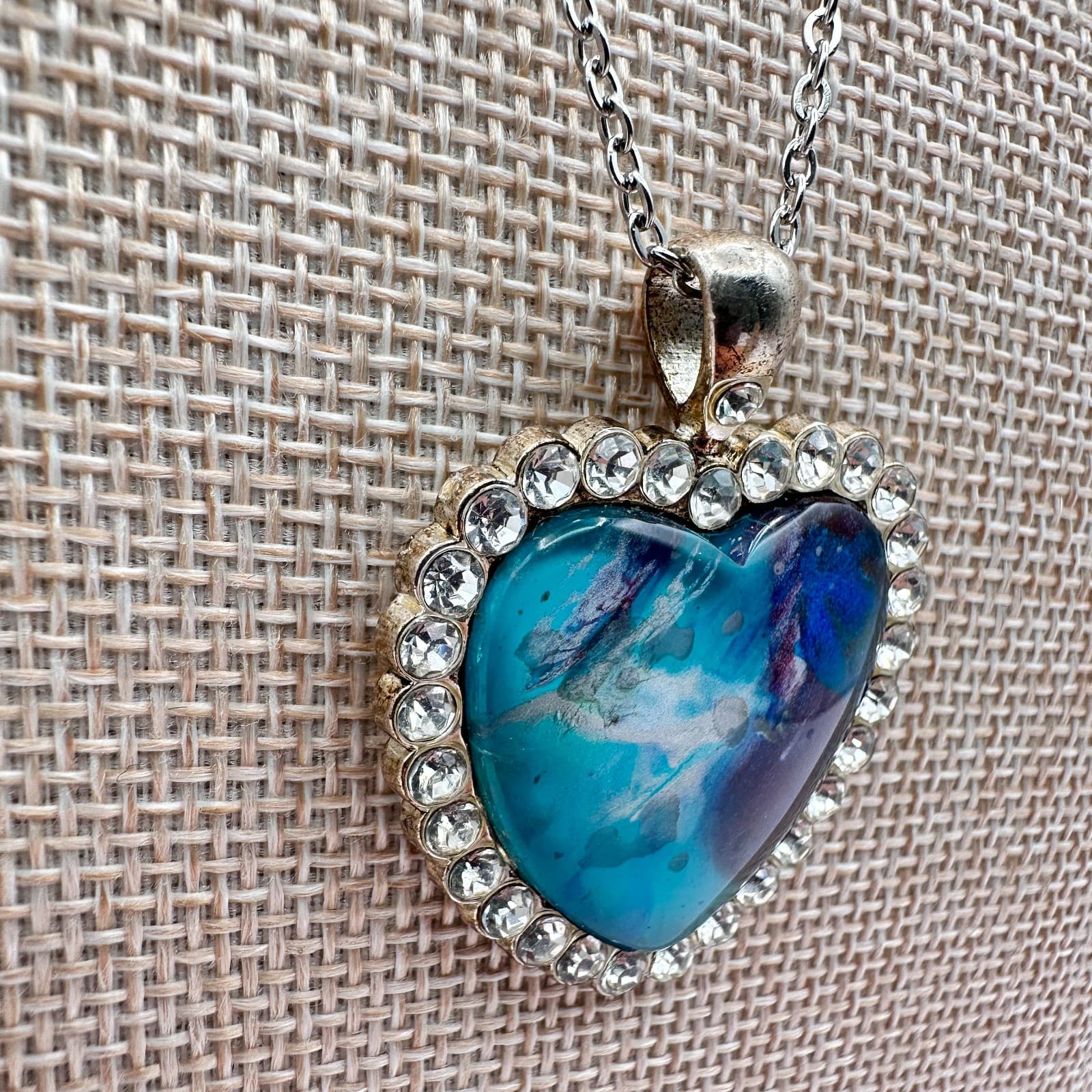 Vintage 80s Blue Fluid Art Heart Rhinestone Pendant Necklace Classic Jewelry - Thumbnail 3
