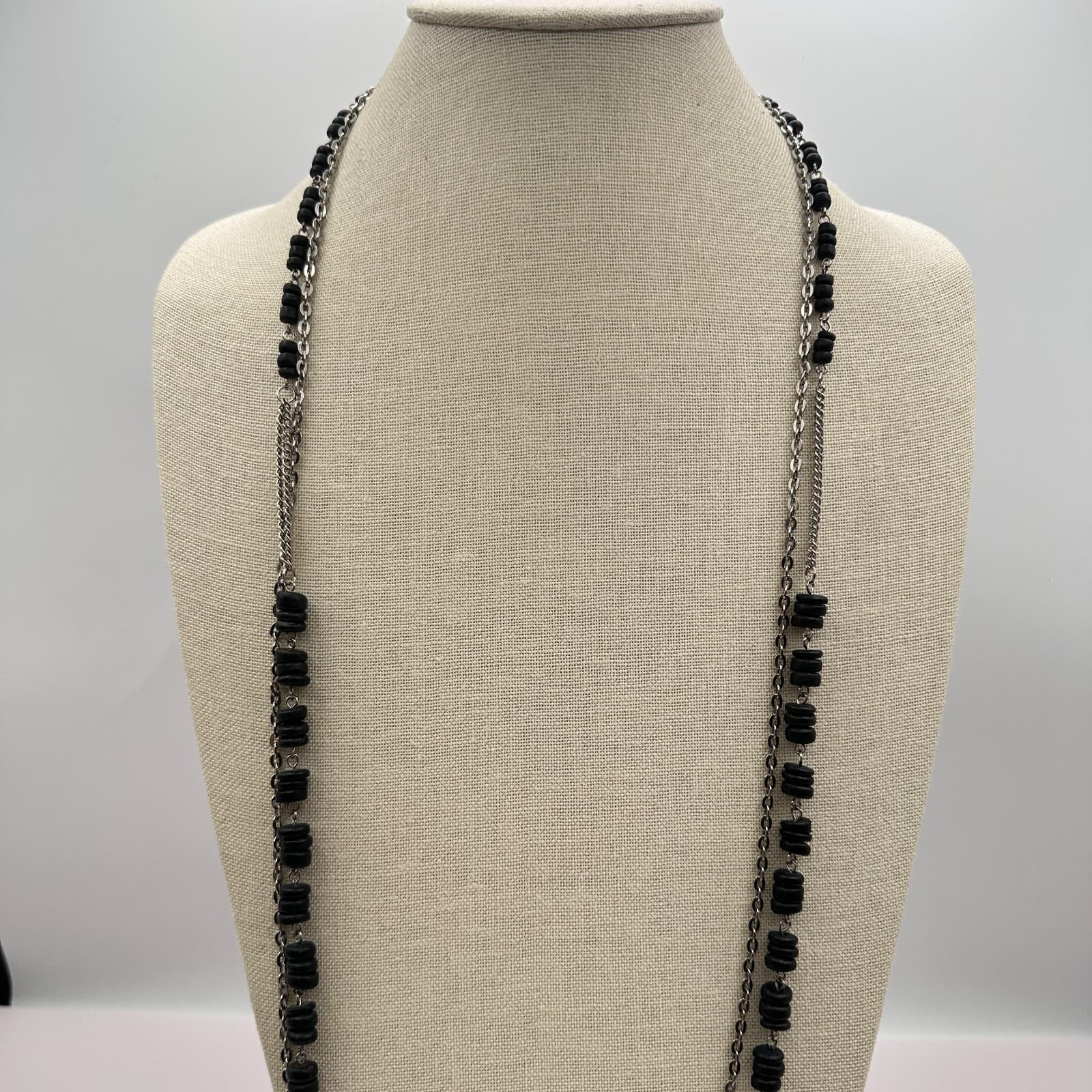 Vintage 90s stranded Layered Necklace Black Disk Beads Silver Tone Chain Jewelry - Thumbnail 2