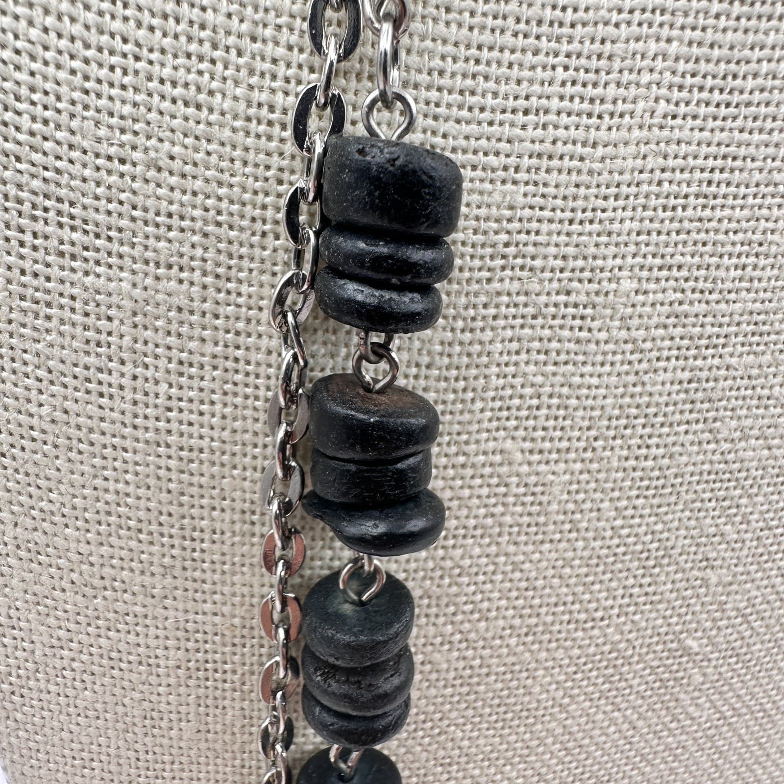 Vintage 90s stranded Layered Necklace Black Disk Beads Silver Tone Chain Jewelry - Thumbnail 6