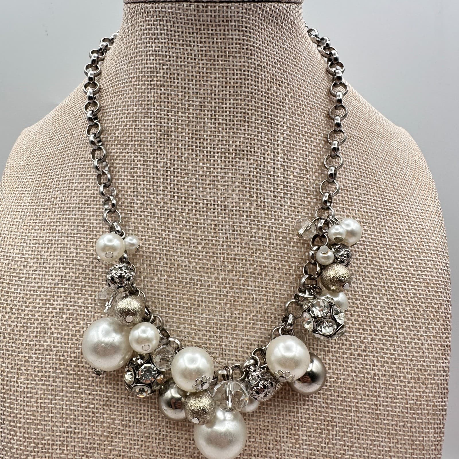 Vintage Y2K Silver Tone Pearl Bunch Statement Necklace Earrings Set Boho Jewelry - Thumbnail 7