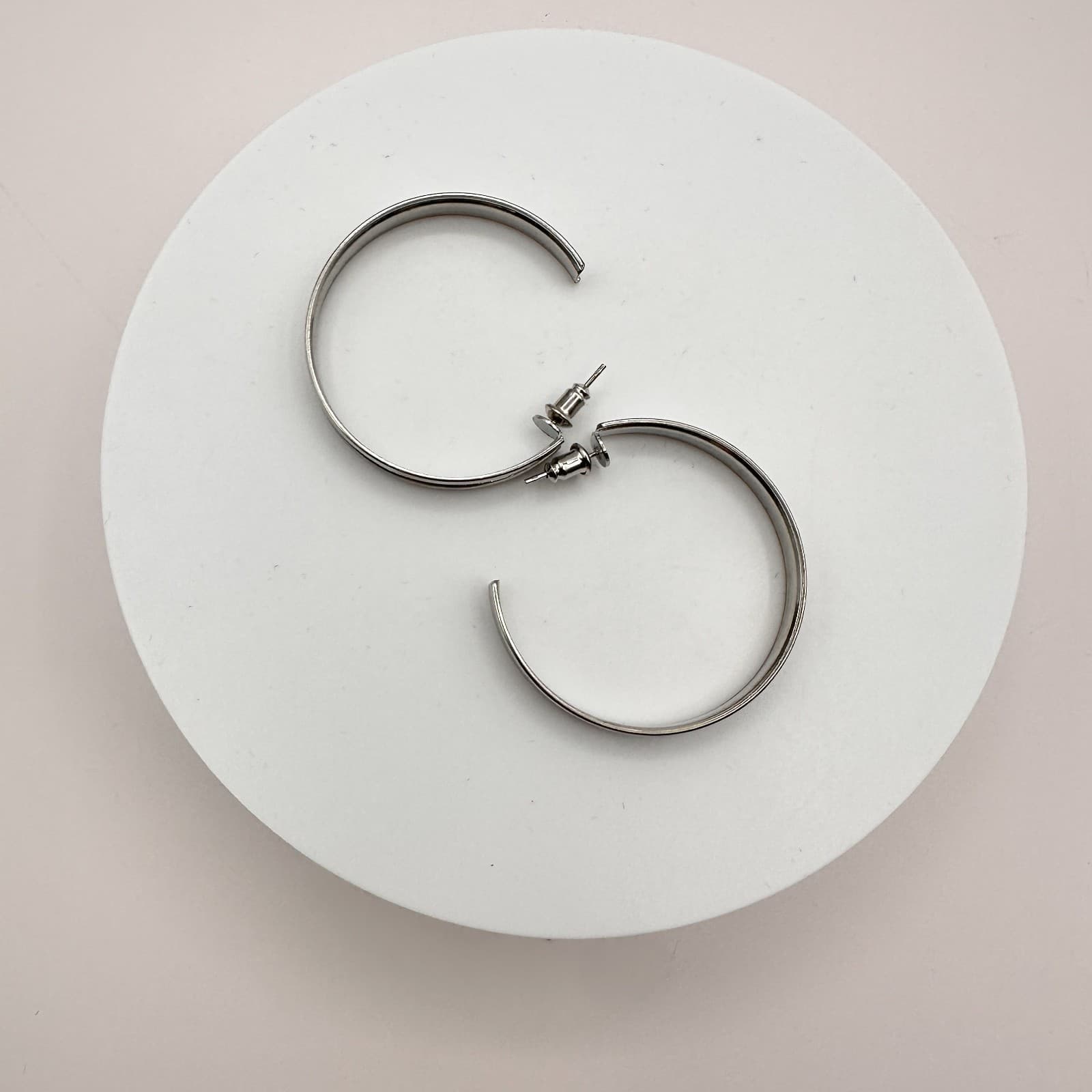 Vintage Y2K Hoop & Stud Earrings Ring Set Women's Classic Fashion Jewelry - Thumbnail 3