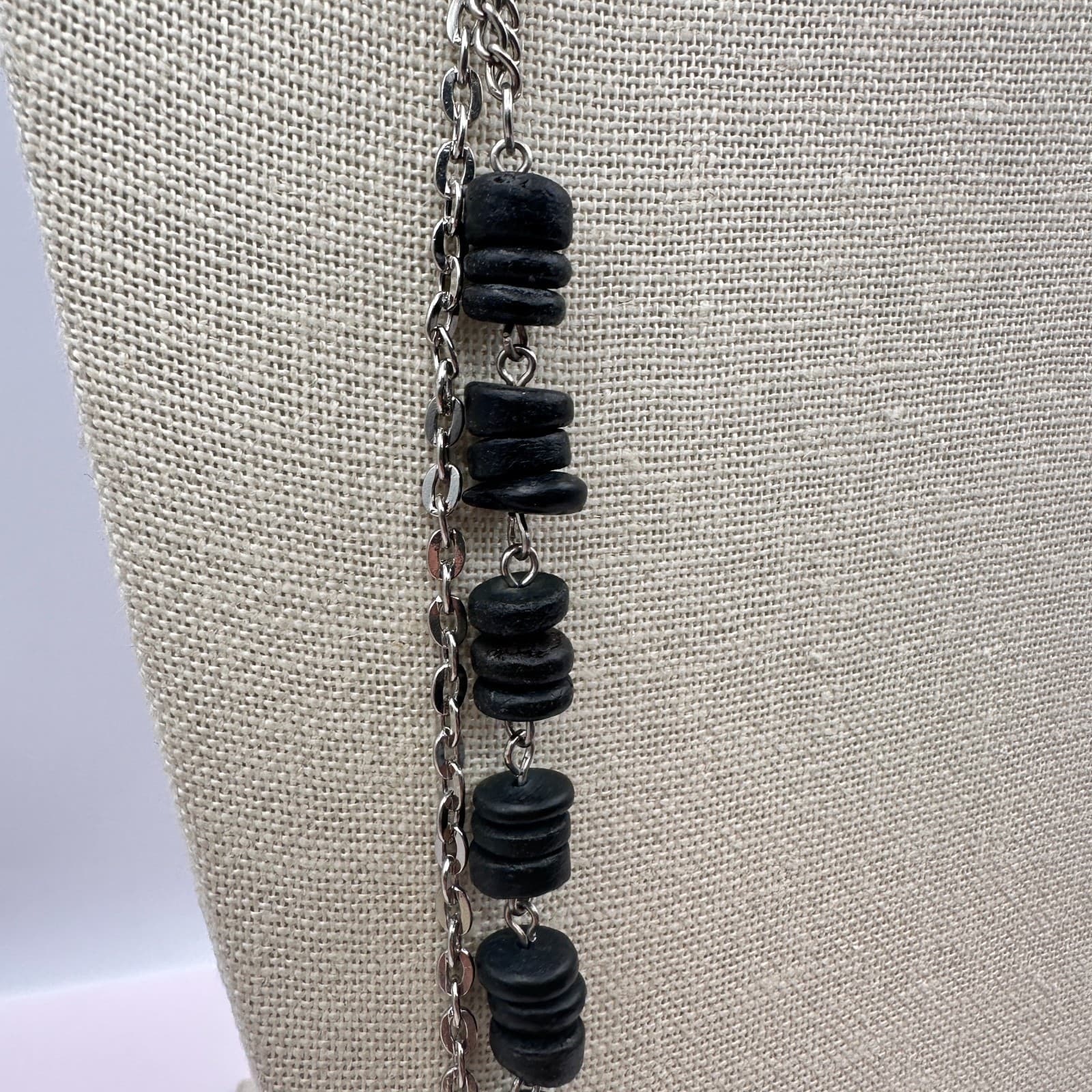 Vintage 90s stranded Layered Necklace Black Disk Beads Silver Tone Chain Jewelry - Thumbnail 5