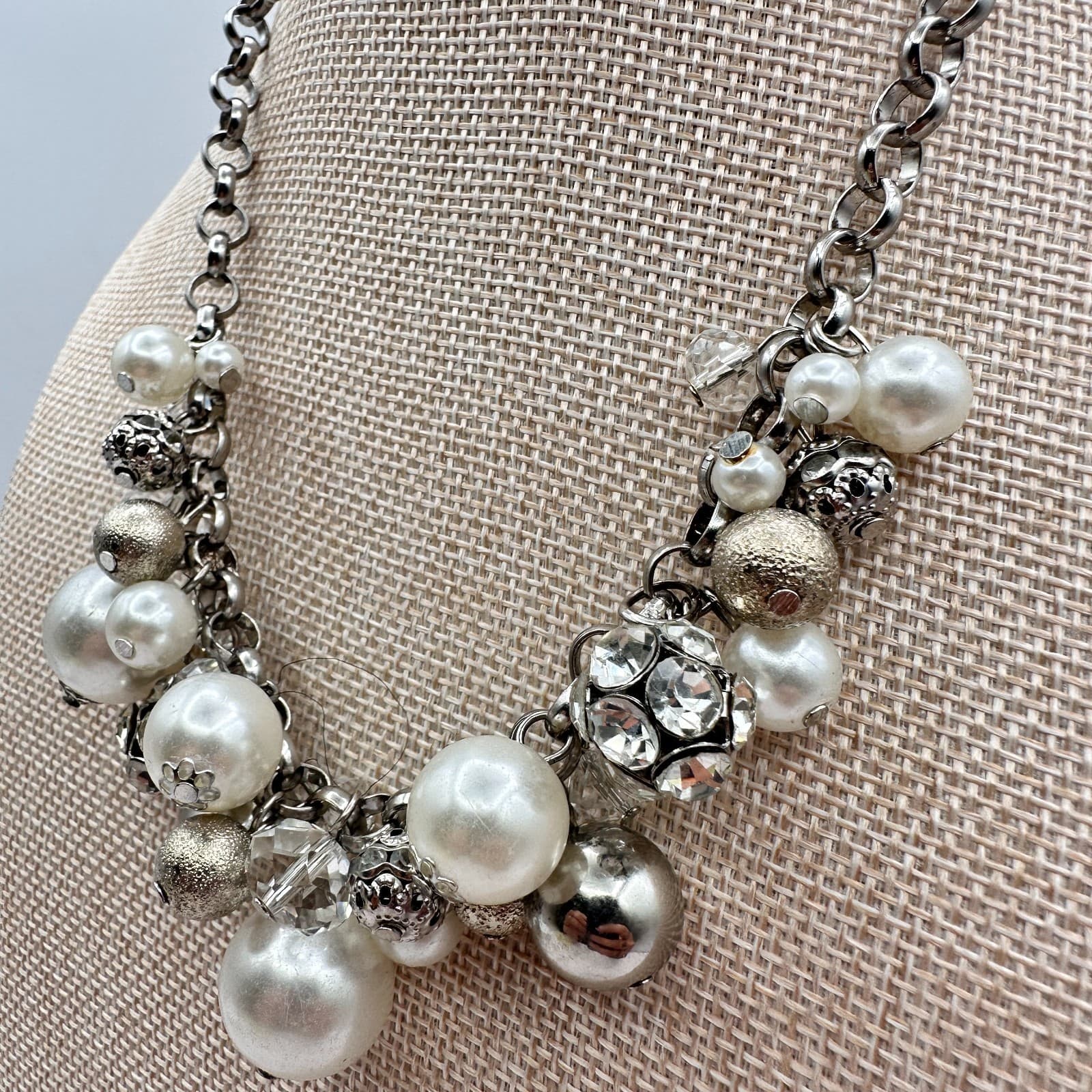 Vintage Y2K Silver Tone Pearl Bunch Statement Necklace Earrings Set Boho Jewelry - Thumbnail 9
