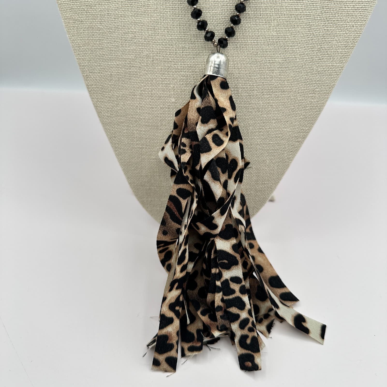 Vintage Y2K Black Beaded Leopard Print Tassel Necklace Boho Statement Jewelry - Thumbnail 3