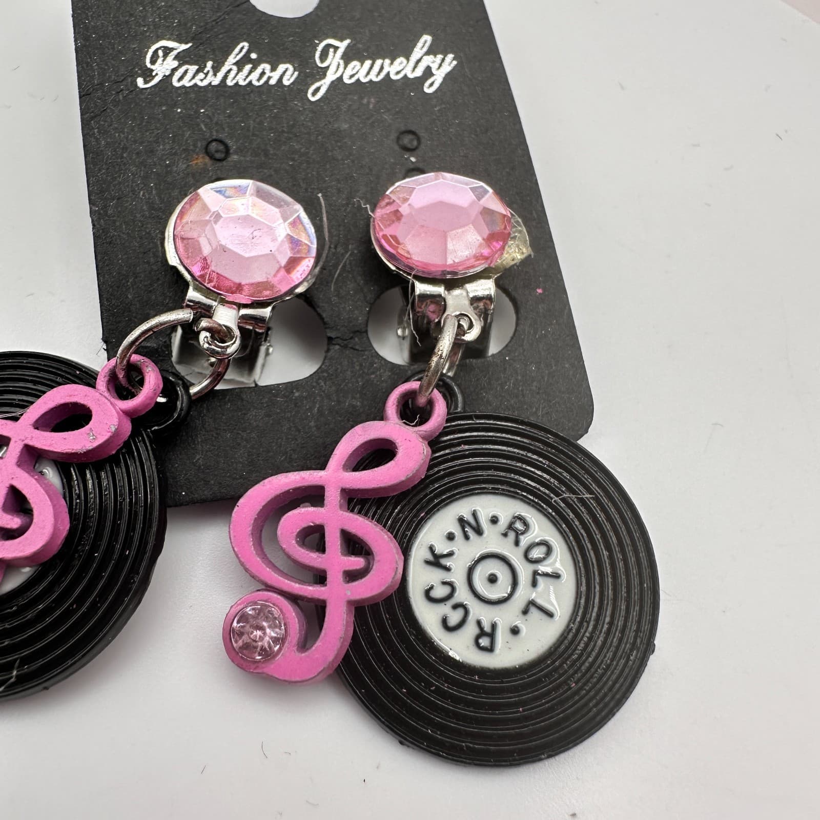 Vintage Y2K Retro Pink Treble Clef Vinyl Earrings Rock N' Roll Music Jewewlry - Thumbnail 5