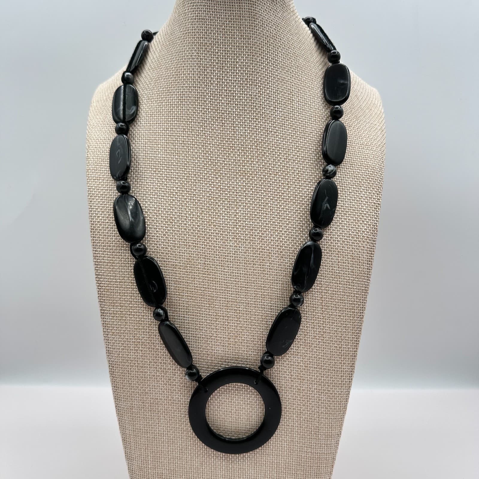 Vintage 90s Black Beaded Mod Circle Pendant Necklace Statement Women's Jewelry