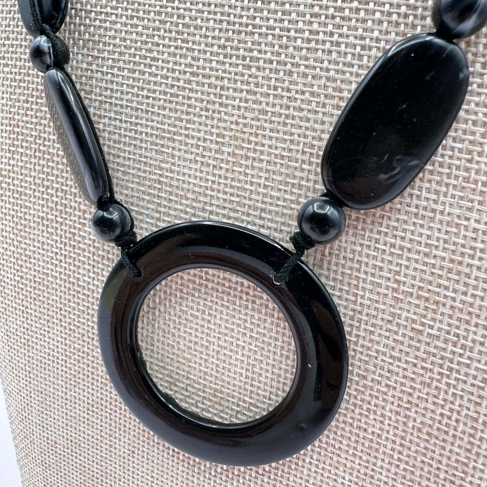 Vintage 90s Black Beaded Mod Circle Pendant Necklace Statement Women's Jewelry - Thumbnail 4