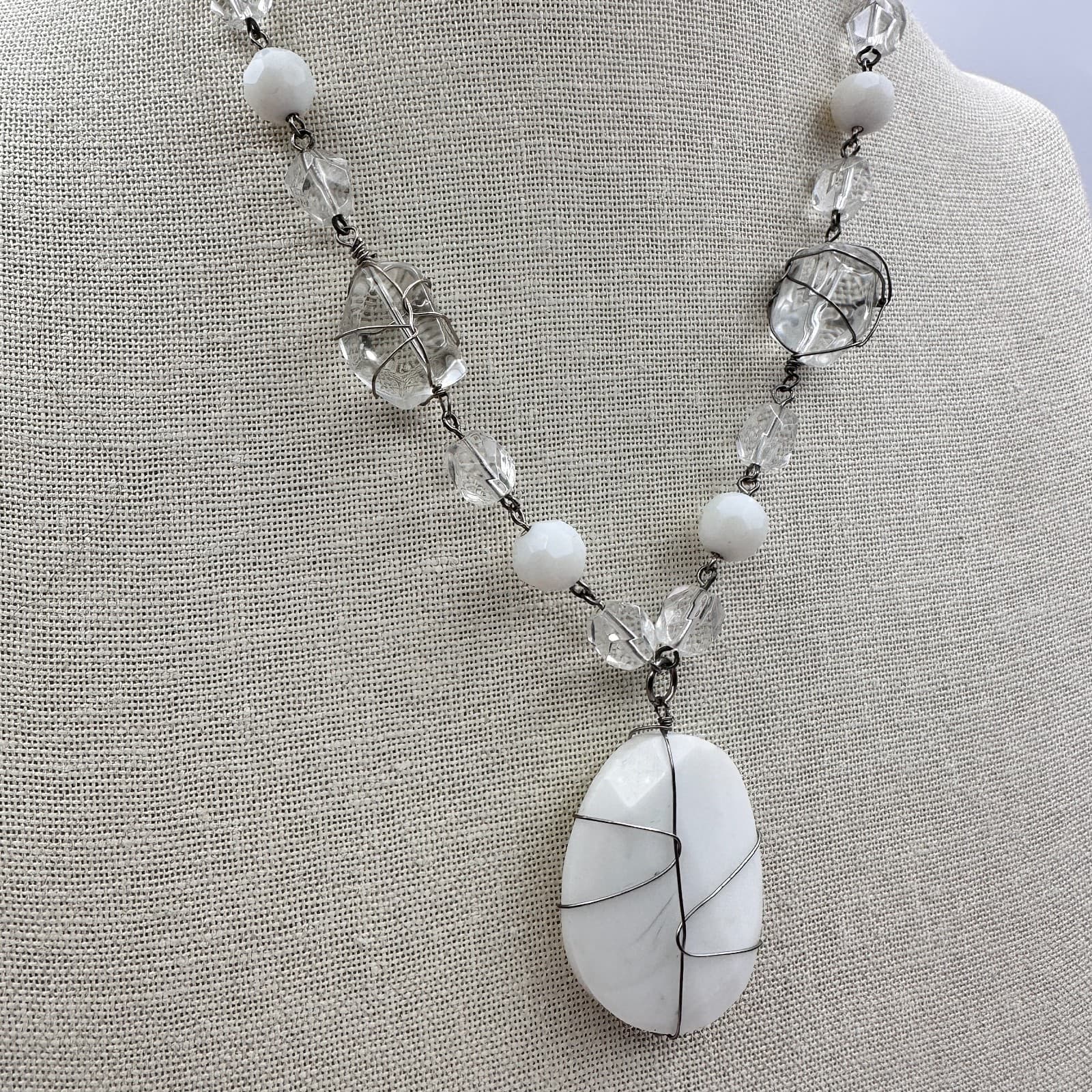 Vintage 90s Wire Wrapped White Stone Pendant Necklace Beaded Boho Jewelry - Thumbnail 6