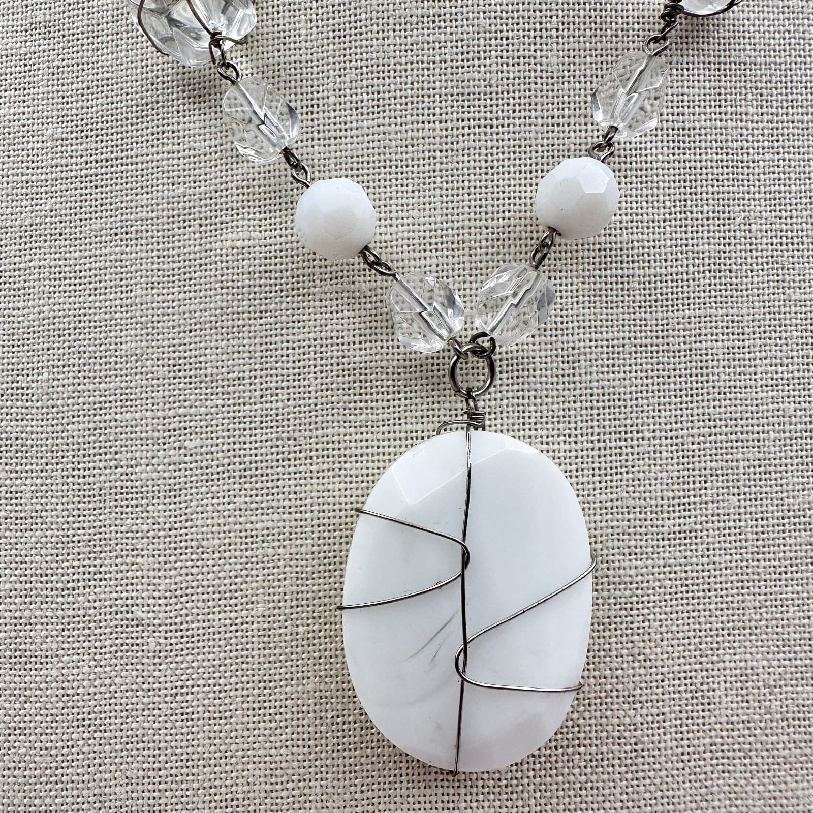 Vintage 90s Wire Wrapped White Stone Pendant Necklace Beaded Boho Jewelry - Thumbnail 5