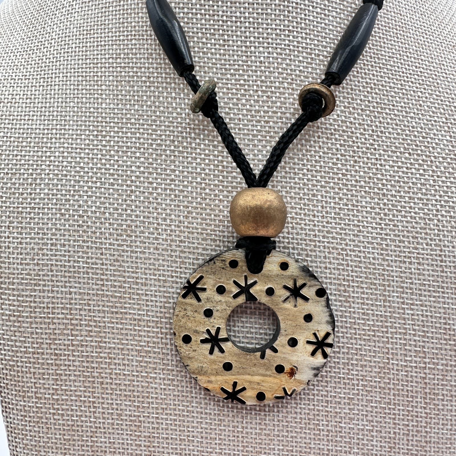 Vintage 90s Black Cord Carved Horn Disk Charm Pendant Necklace Women's Jewelry - Thumbnail 2