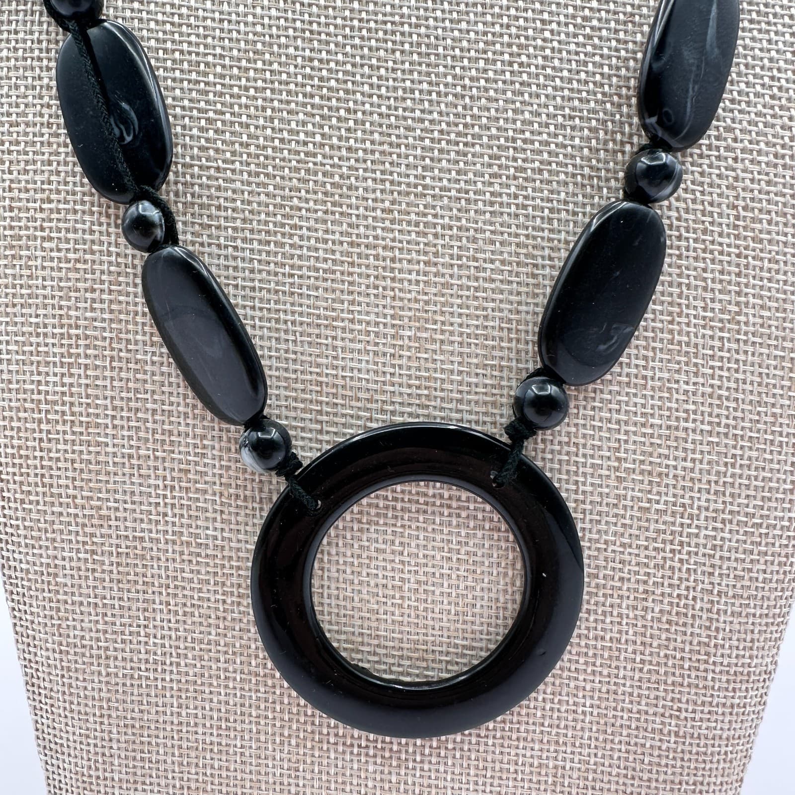 Vintage 90s Black Beaded Mod Circle Pendant Necklace Statement Women's Jewelry - Thumbnail 2