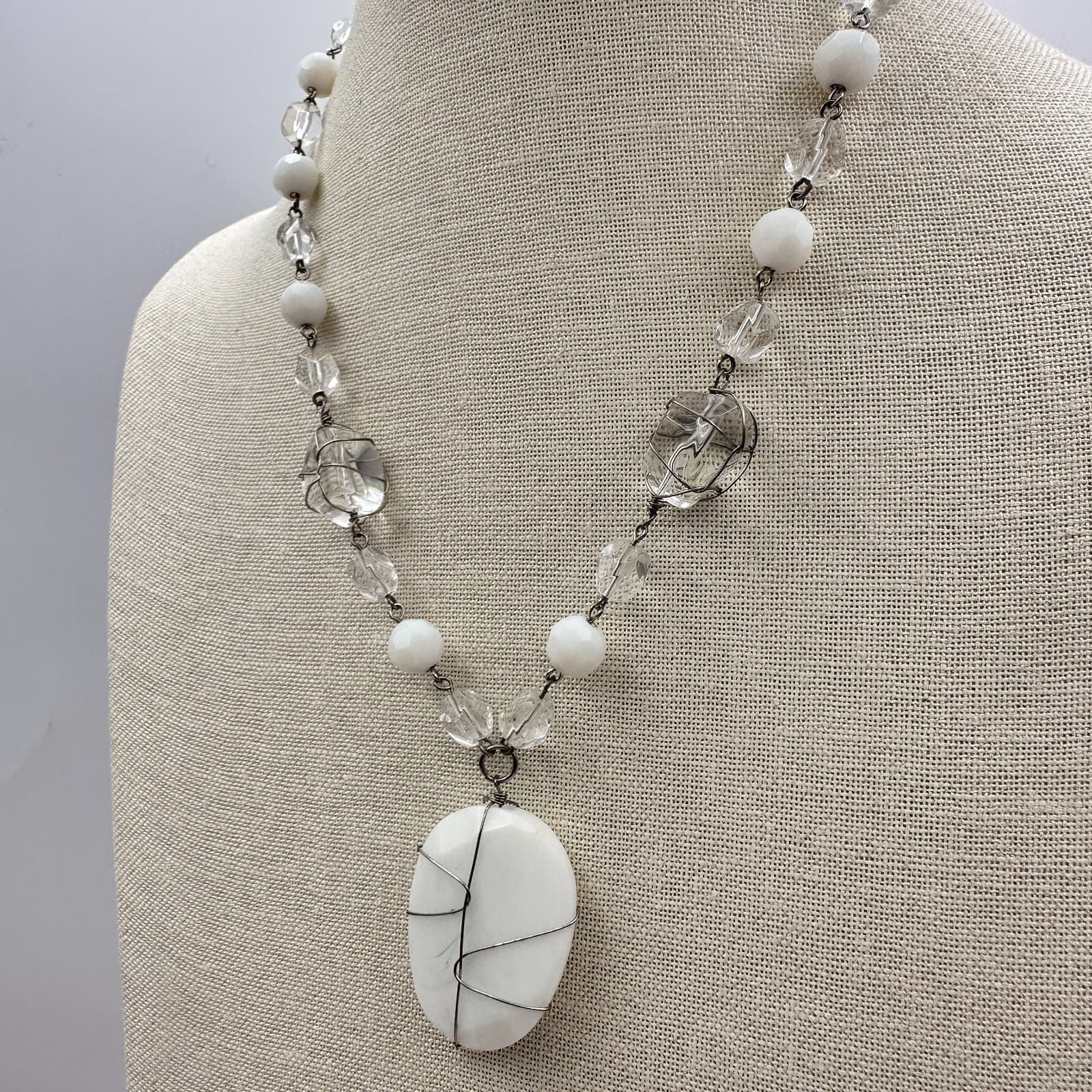 Vintage 90s Wire Wrapped White Stone Pendant Necklace Beaded Boho Jewelry - Thumbnail 8