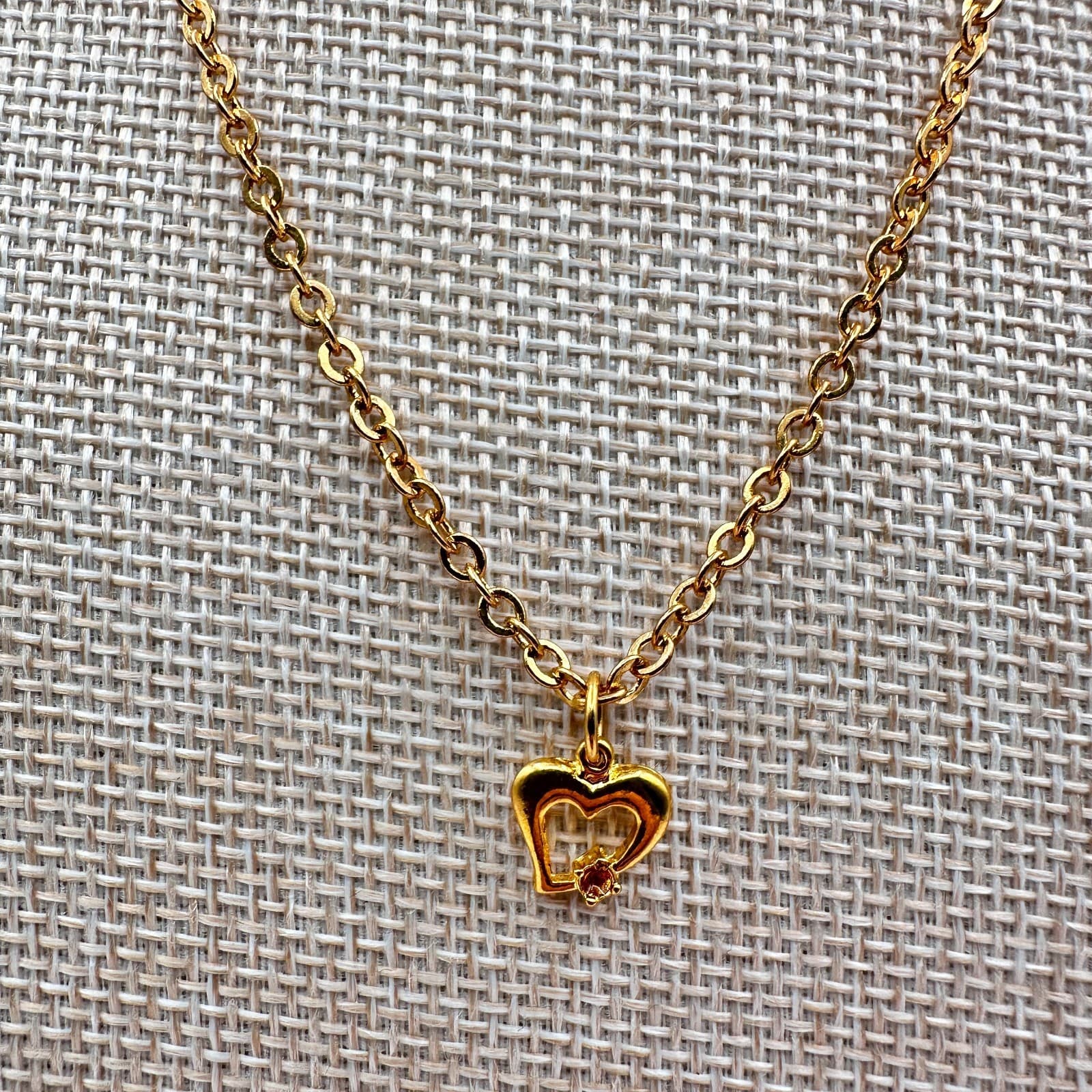 Vintage Y2K Gold Tone Orange Rhinestone Open Heart Pendant Necklace Jewelry - Thumbnail 3