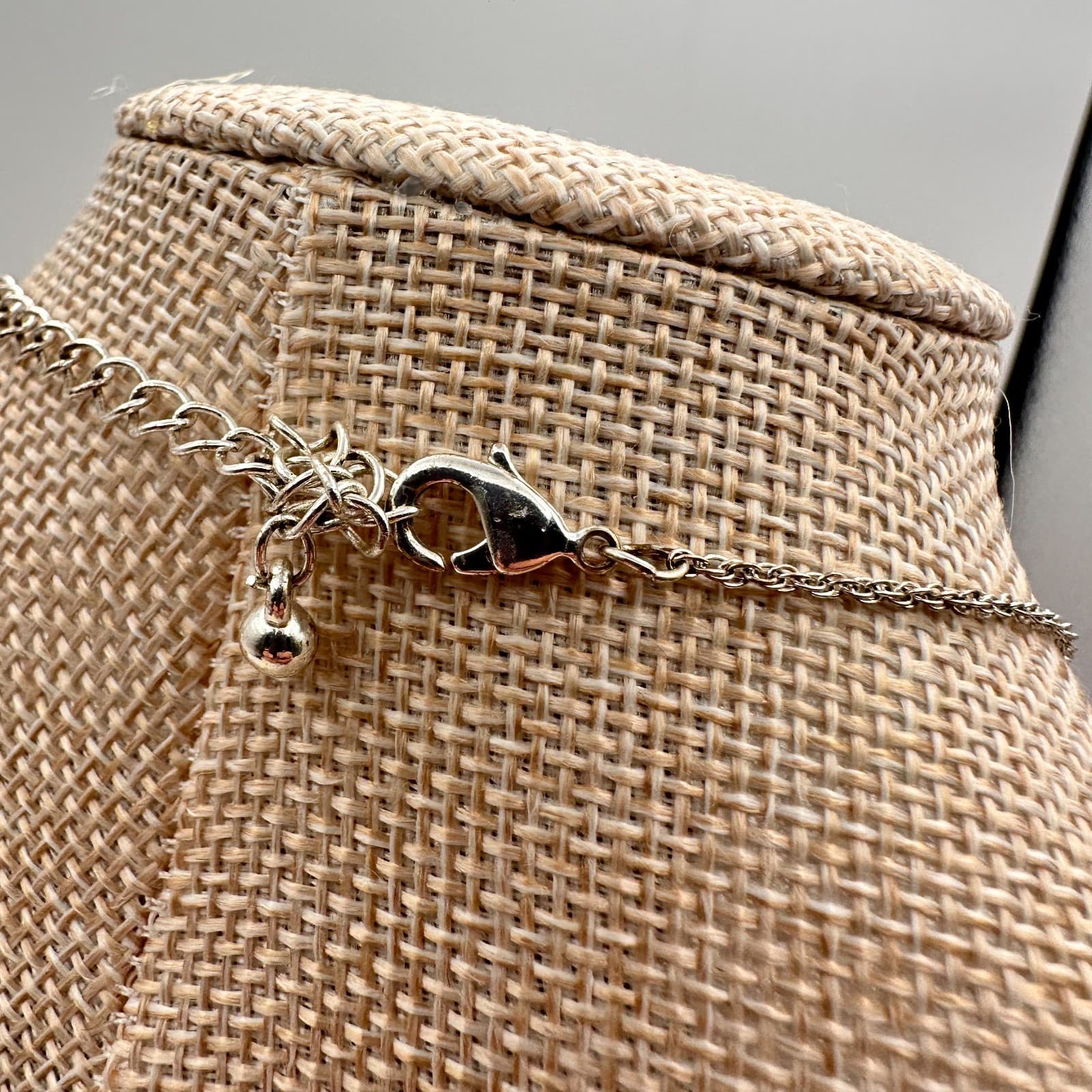 Vintage Y2K Silver Tone Butterfly Pendant Necklace Boho Women's Classic Jewelry - Thumbnail 9