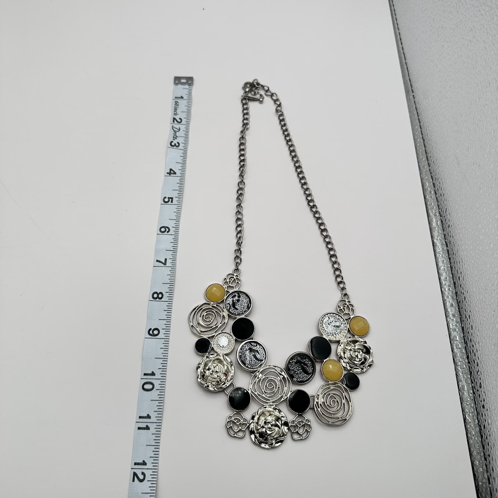 Vintage 90s Silver Tone Bib Necklace Floral Statement Women's Classic Jewelry - Thumbnail 10